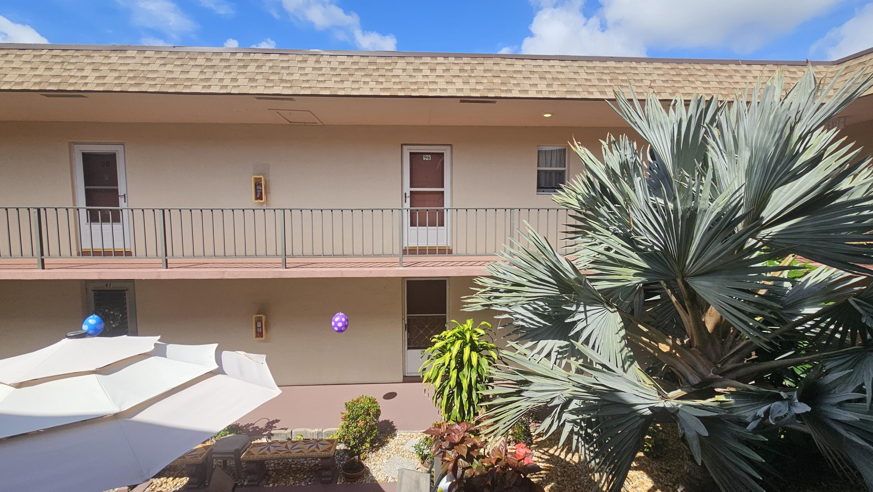 504 Davis #96, Palm Springs FL 33461