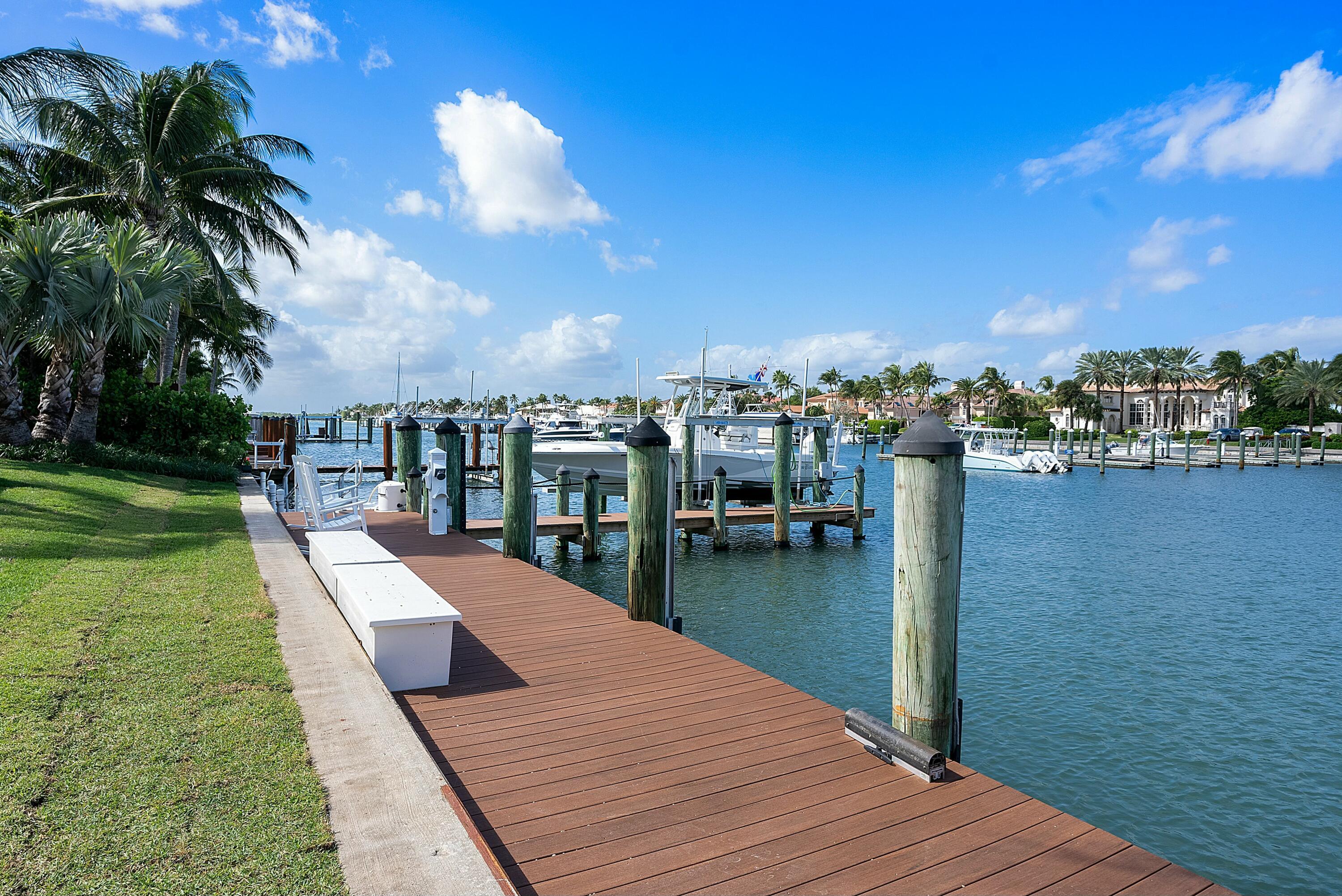 6879 SE South Marina, Stuart FL 34996