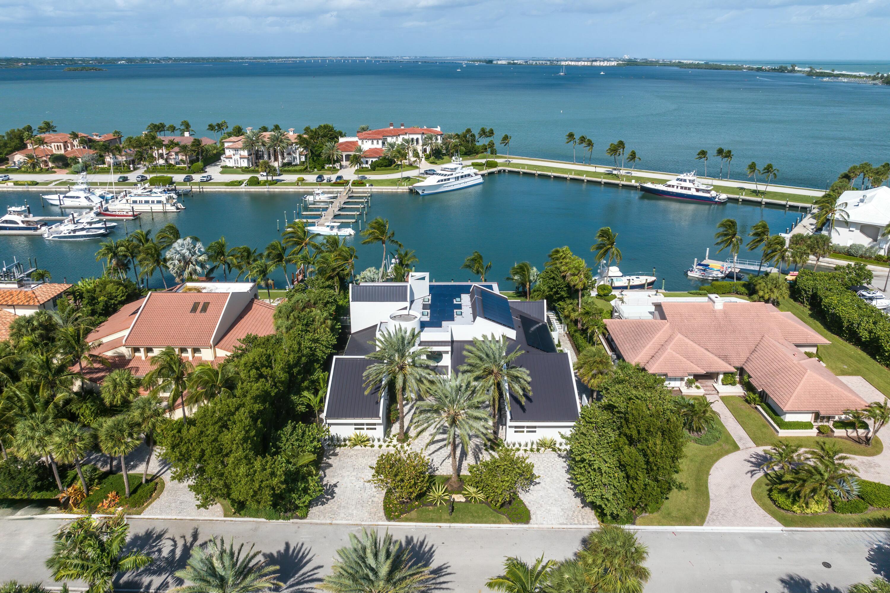 6879 SE South Marina, Stuart FL 34996