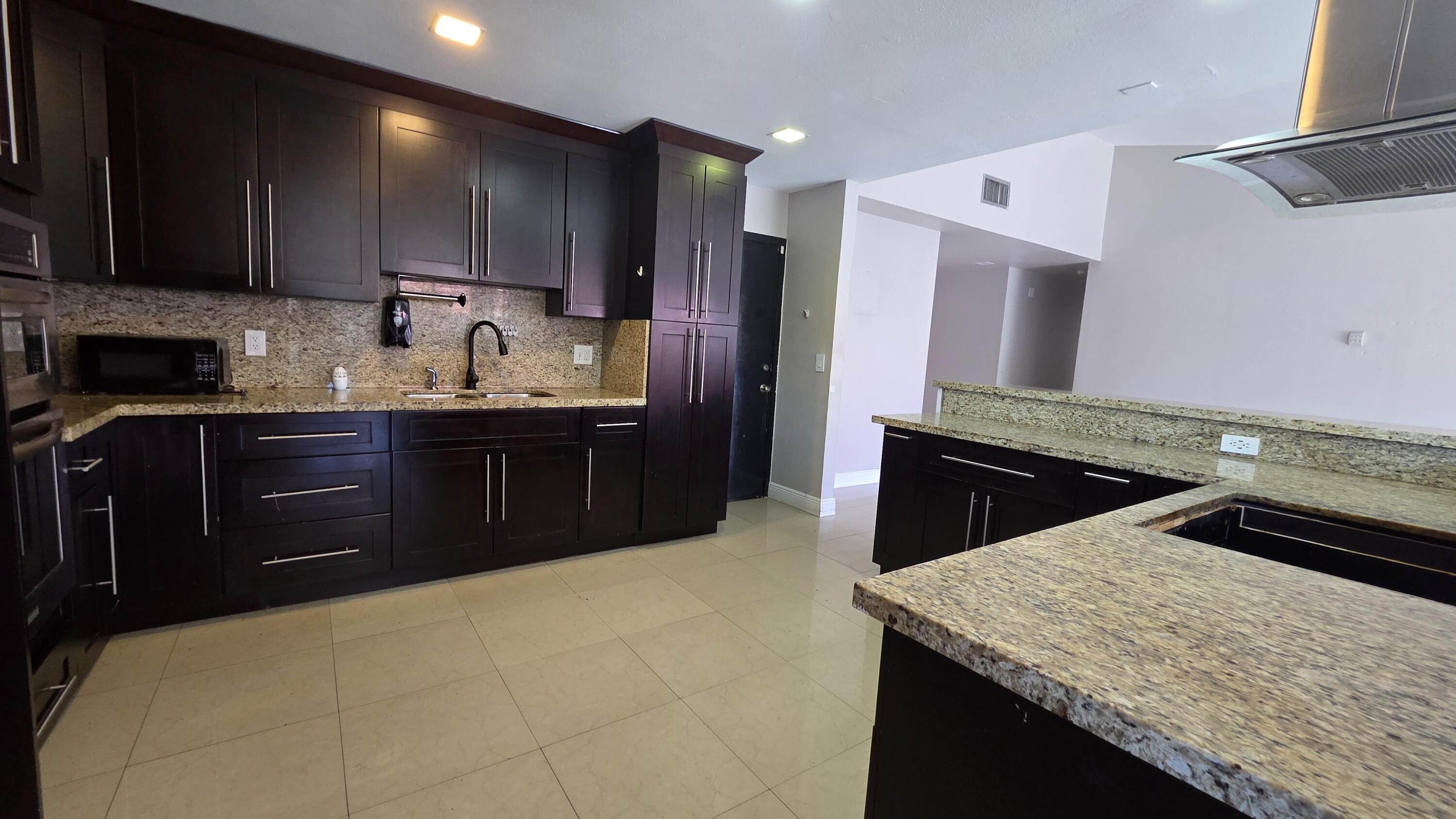 7440 NW 42nd, Lauderhill FL 33319