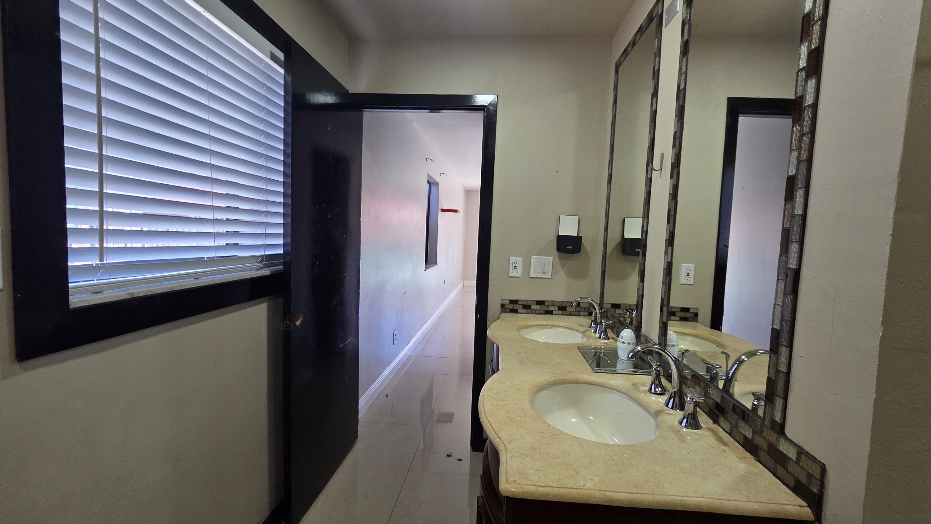 7440 NW 42nd, Lauderhill FL 33319