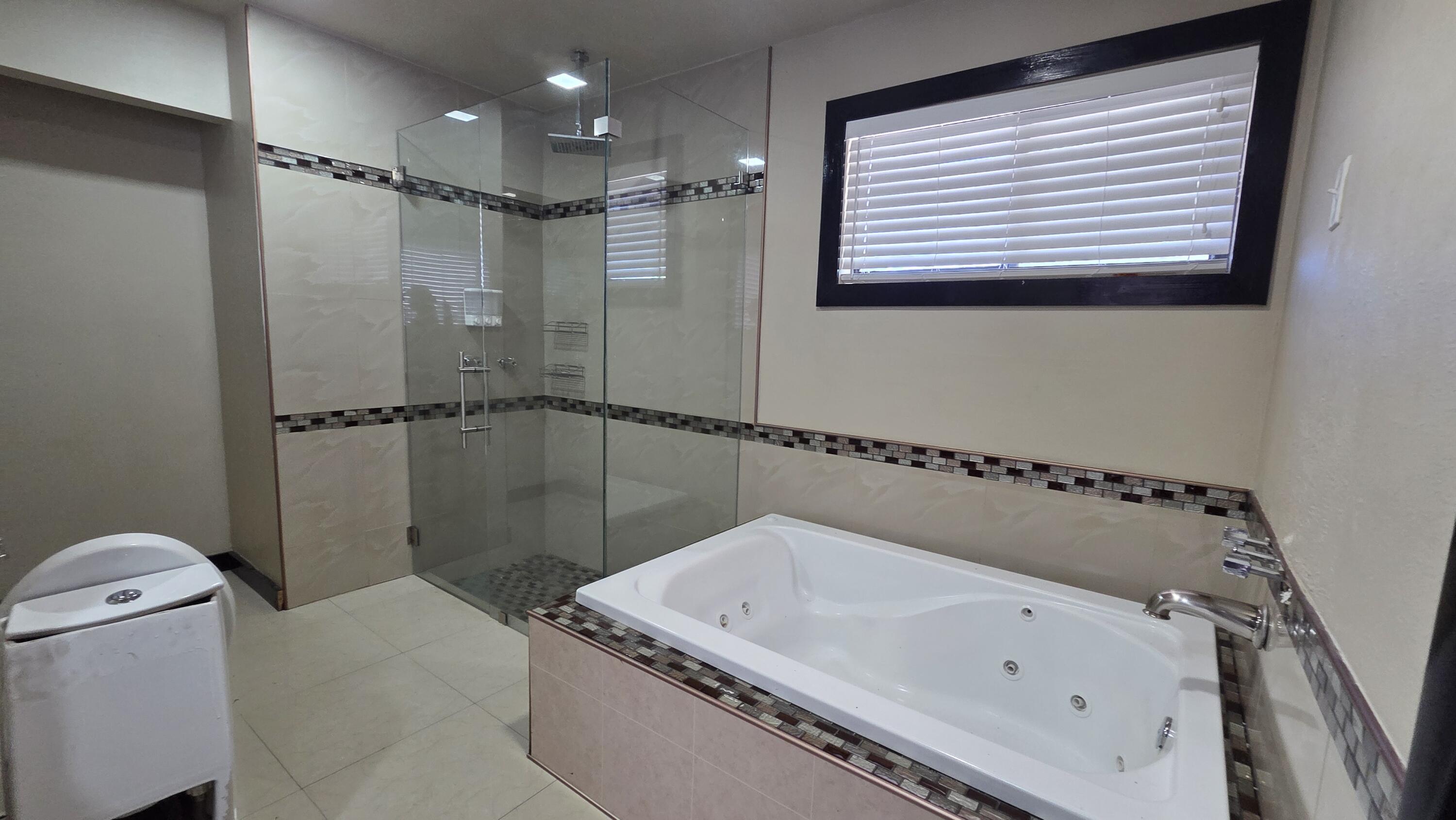 7440 NW 42nd, Lauderhill FL 33319