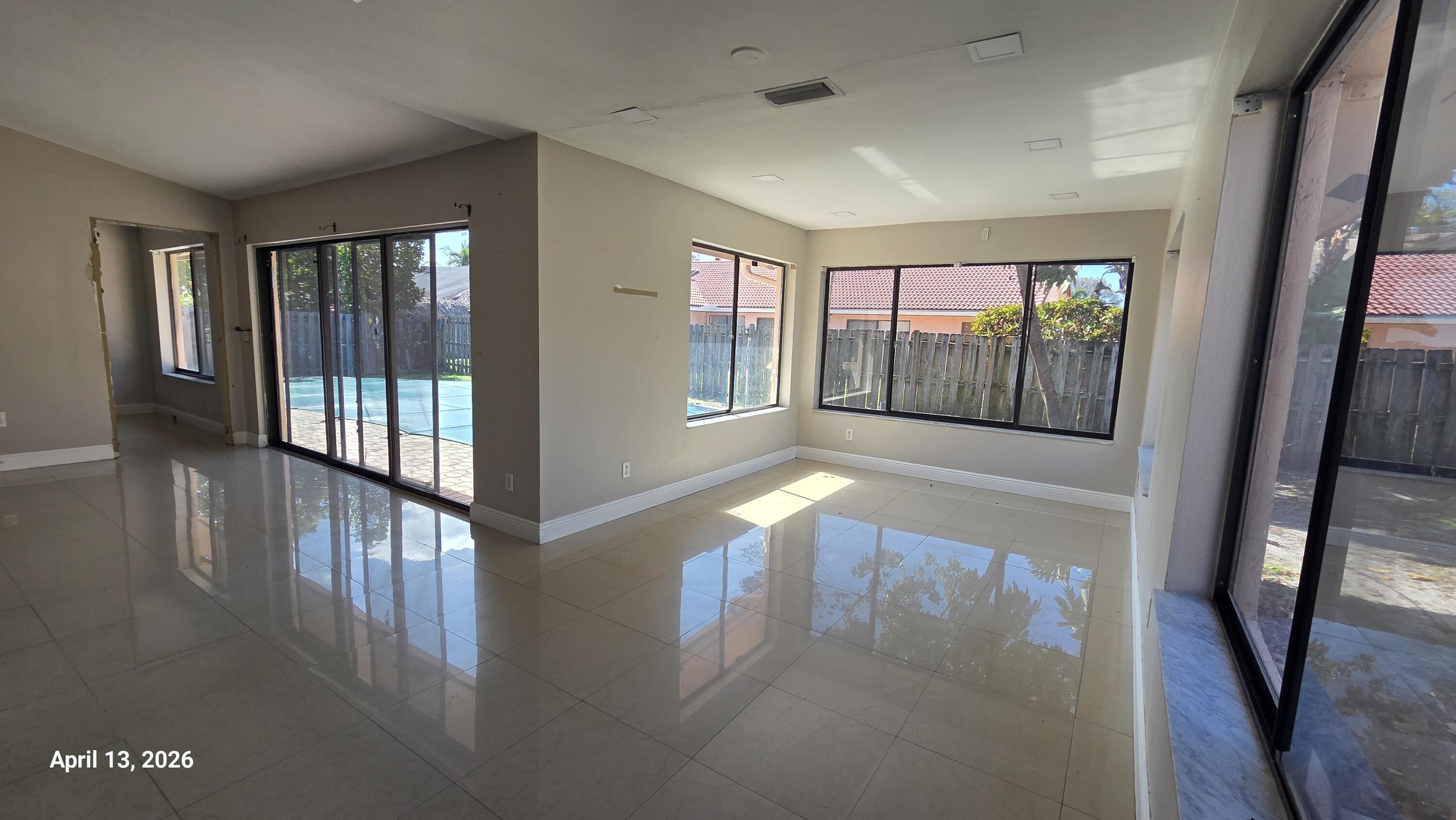 7440 NW 42nd, Lauderhill FL 33319
