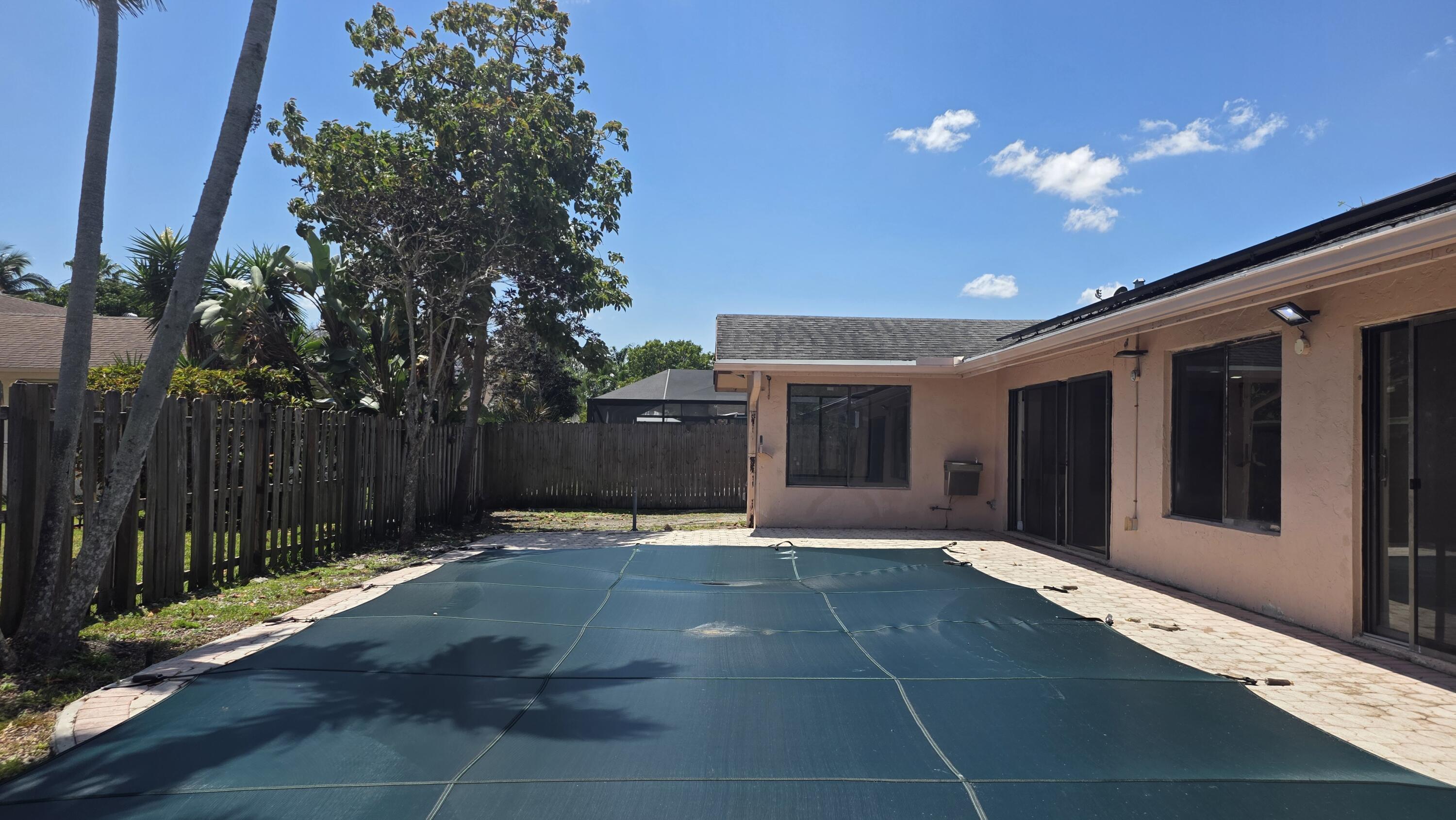 7440 NW 42nd, Lauderhill FL 33319