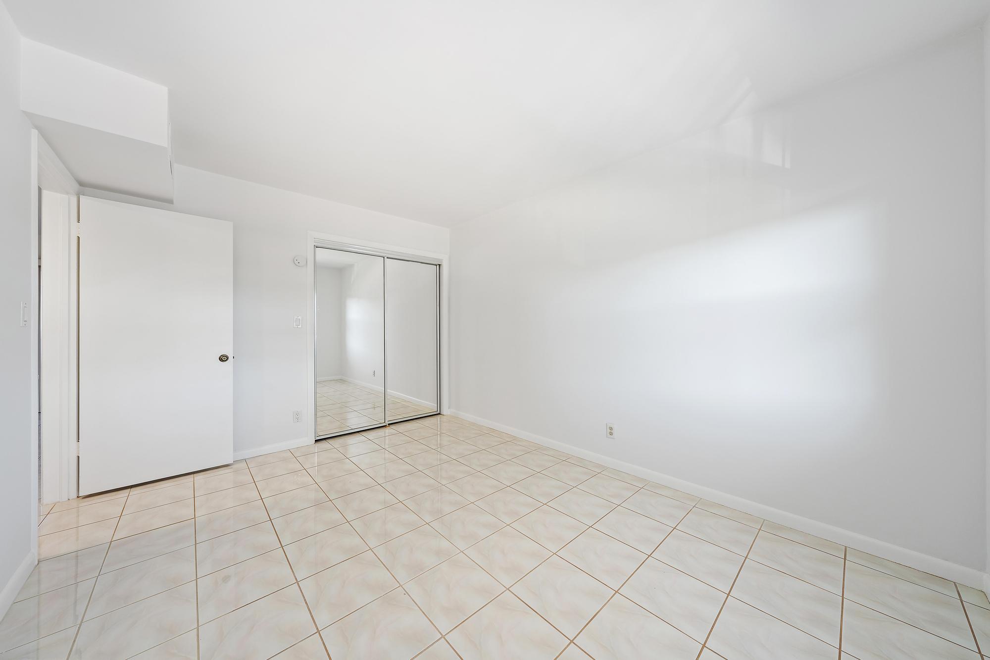 300 Inlet #3, Palm Beach Shores FL 33404