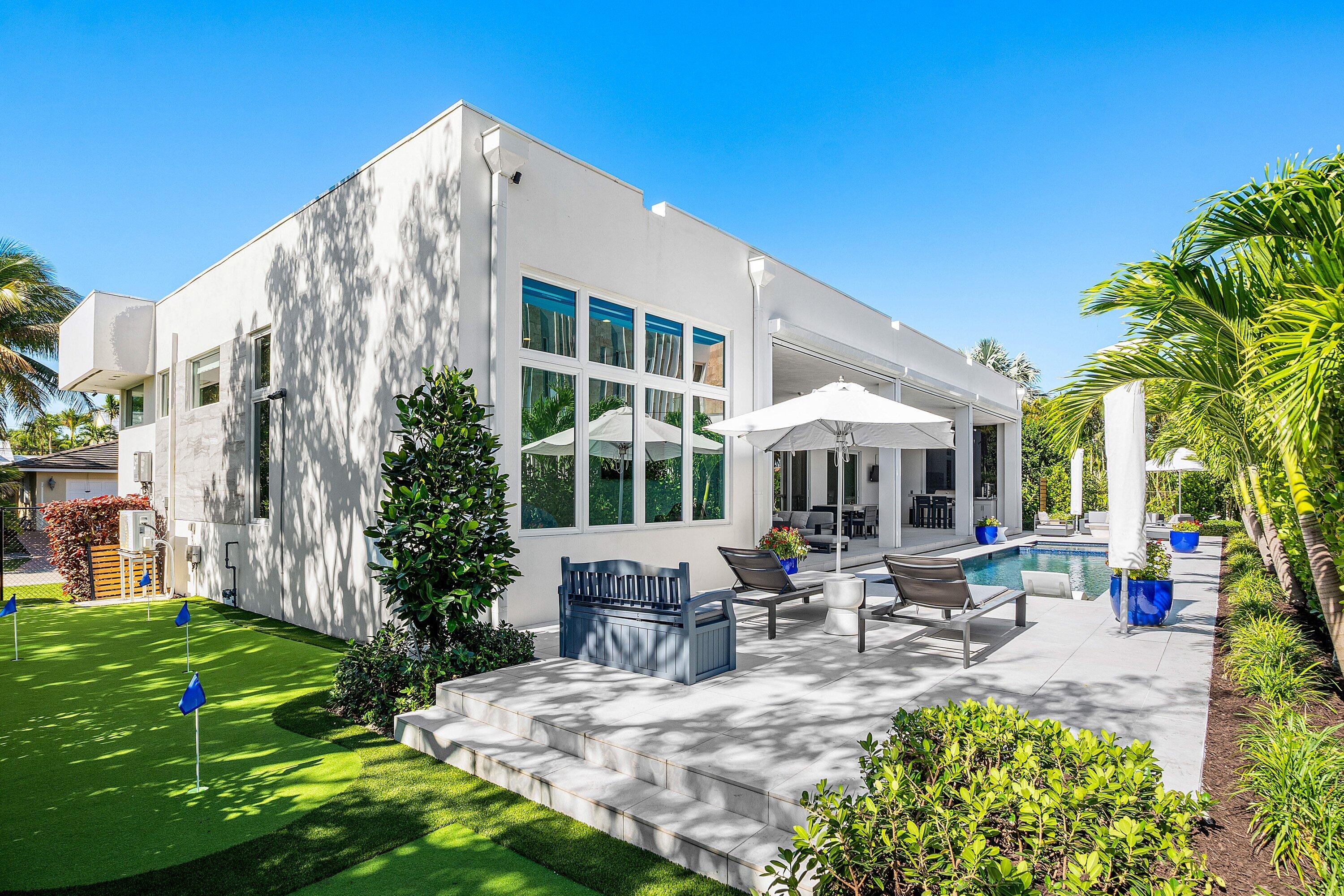 823 W Oyster, Lantana FL 33462