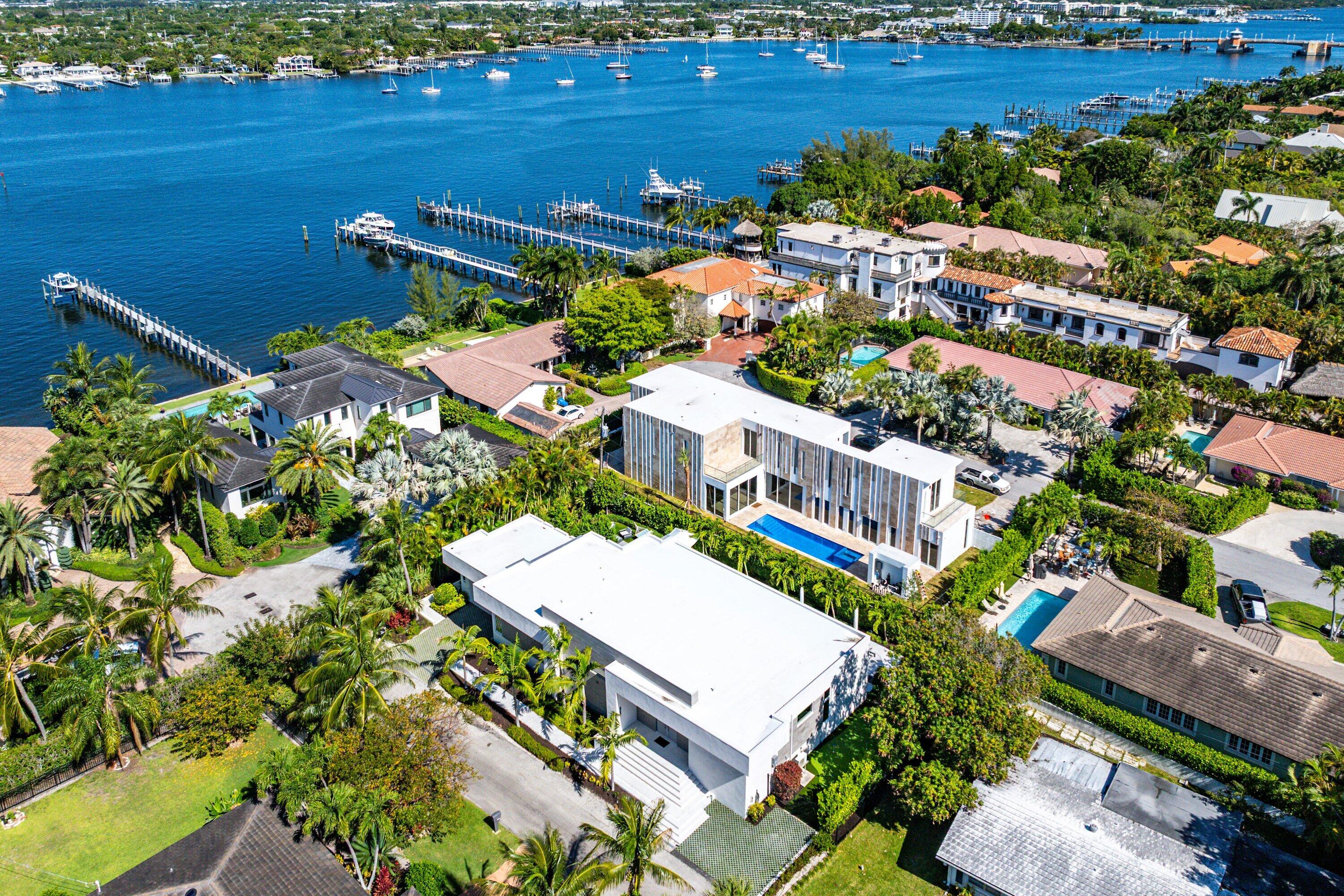 823 W Oyster, Lantana FL 33462