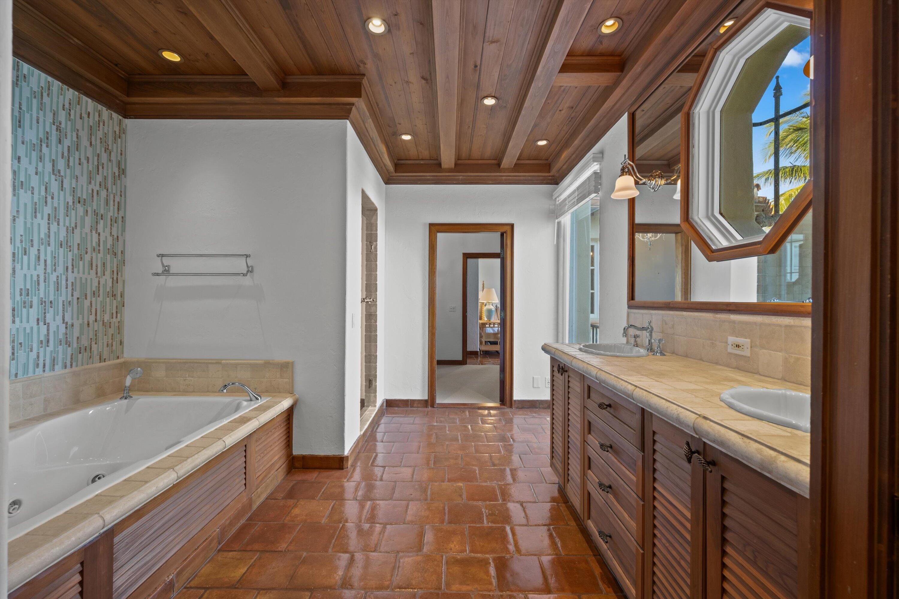 240 N Ocean, Palm Beach FL 33480