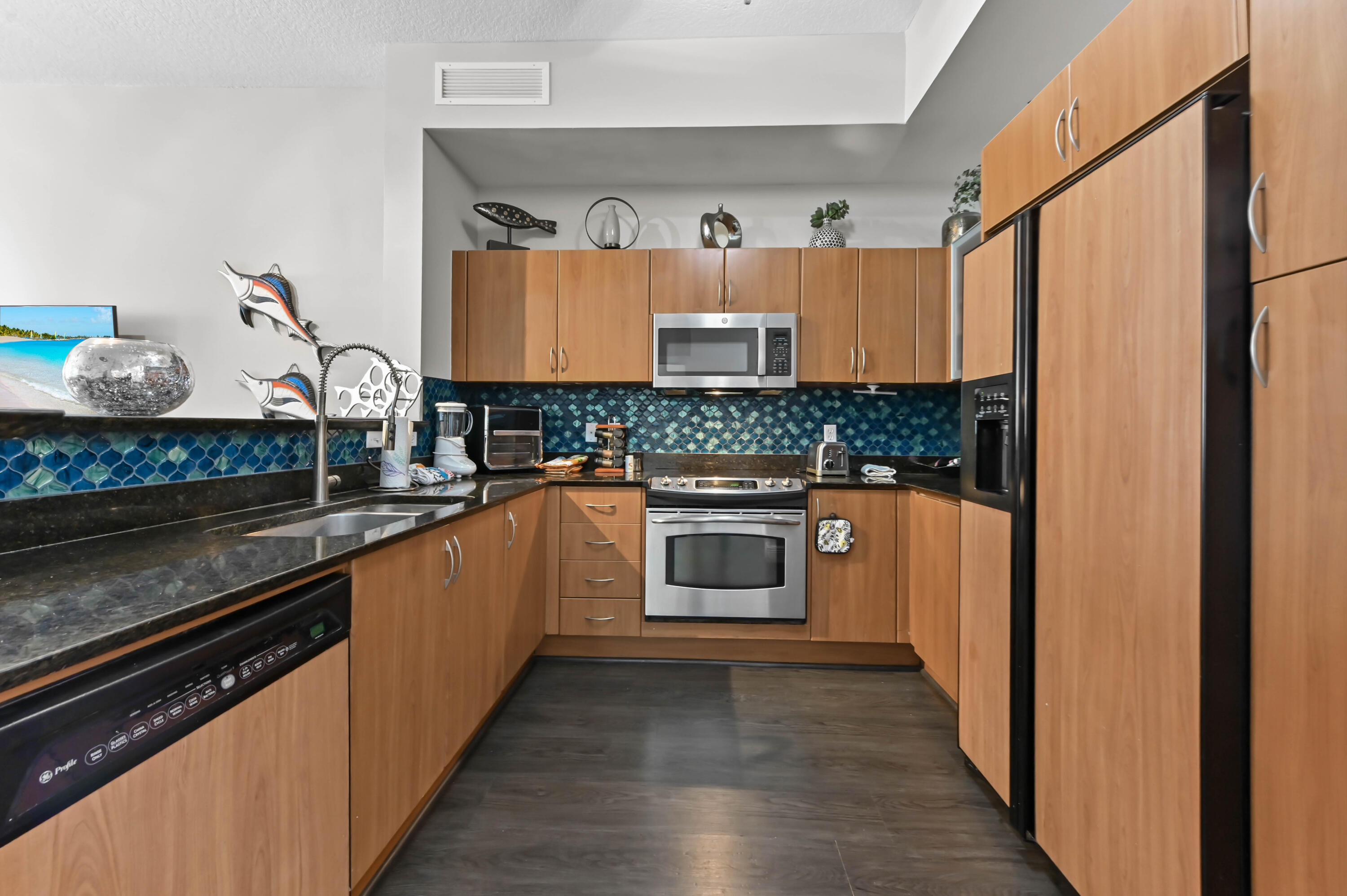 804 E Windward #120, Lantana FL 33462