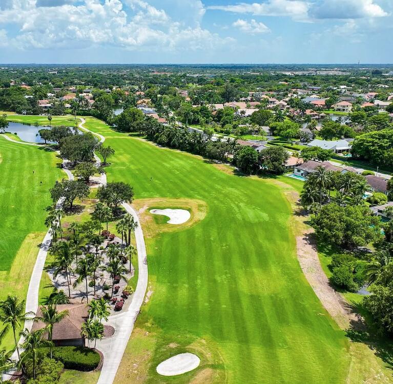 141 SW 96th #302, Plantation FL 33324