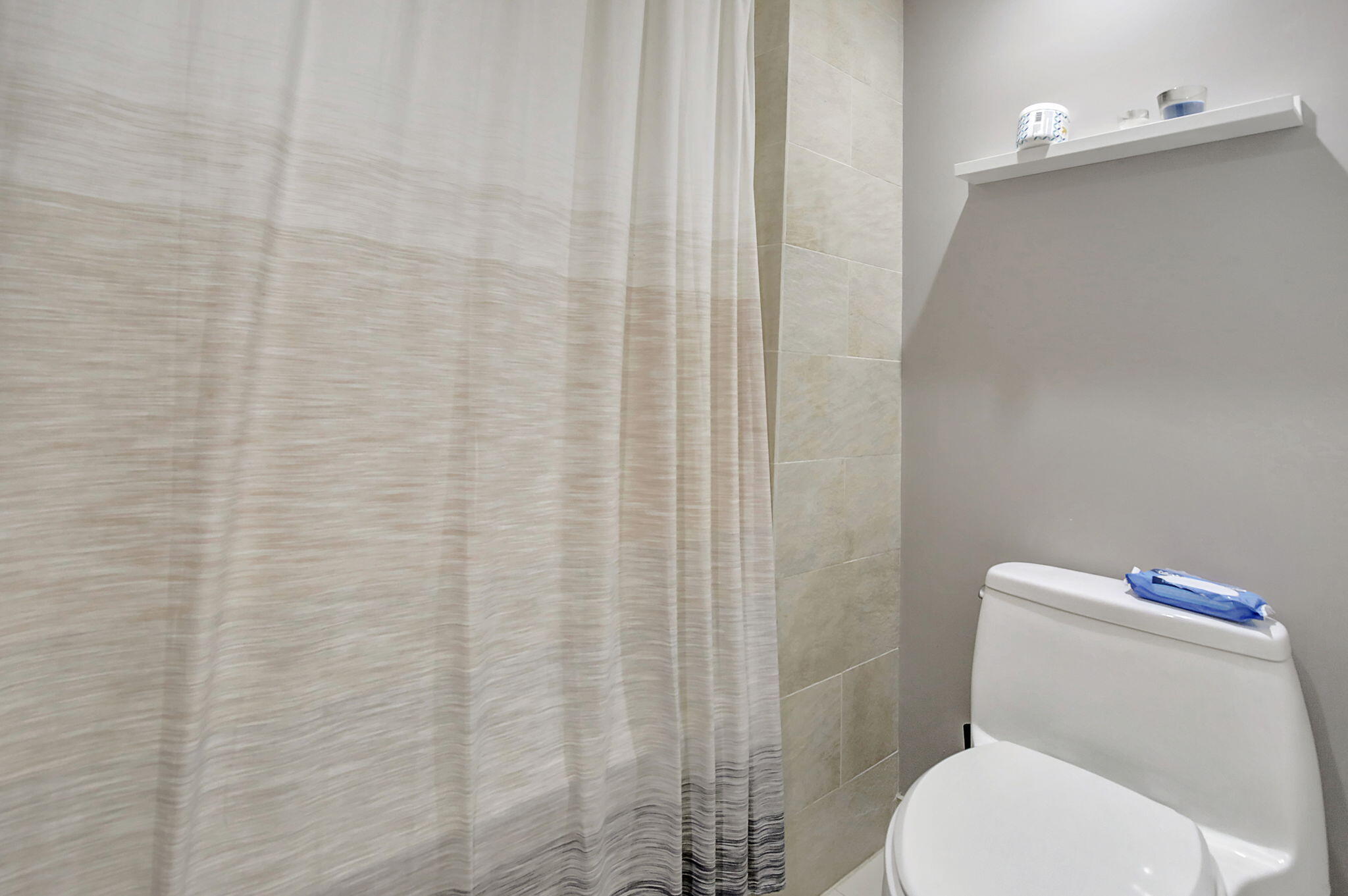 141 SW 96th #302, Plantation FL 33324