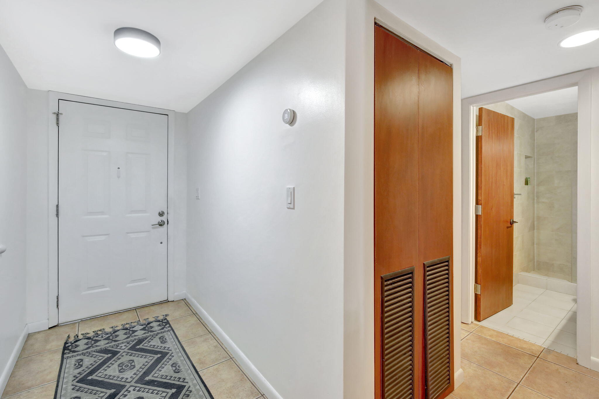 141 SW 96th #302, Plantation FL 33324