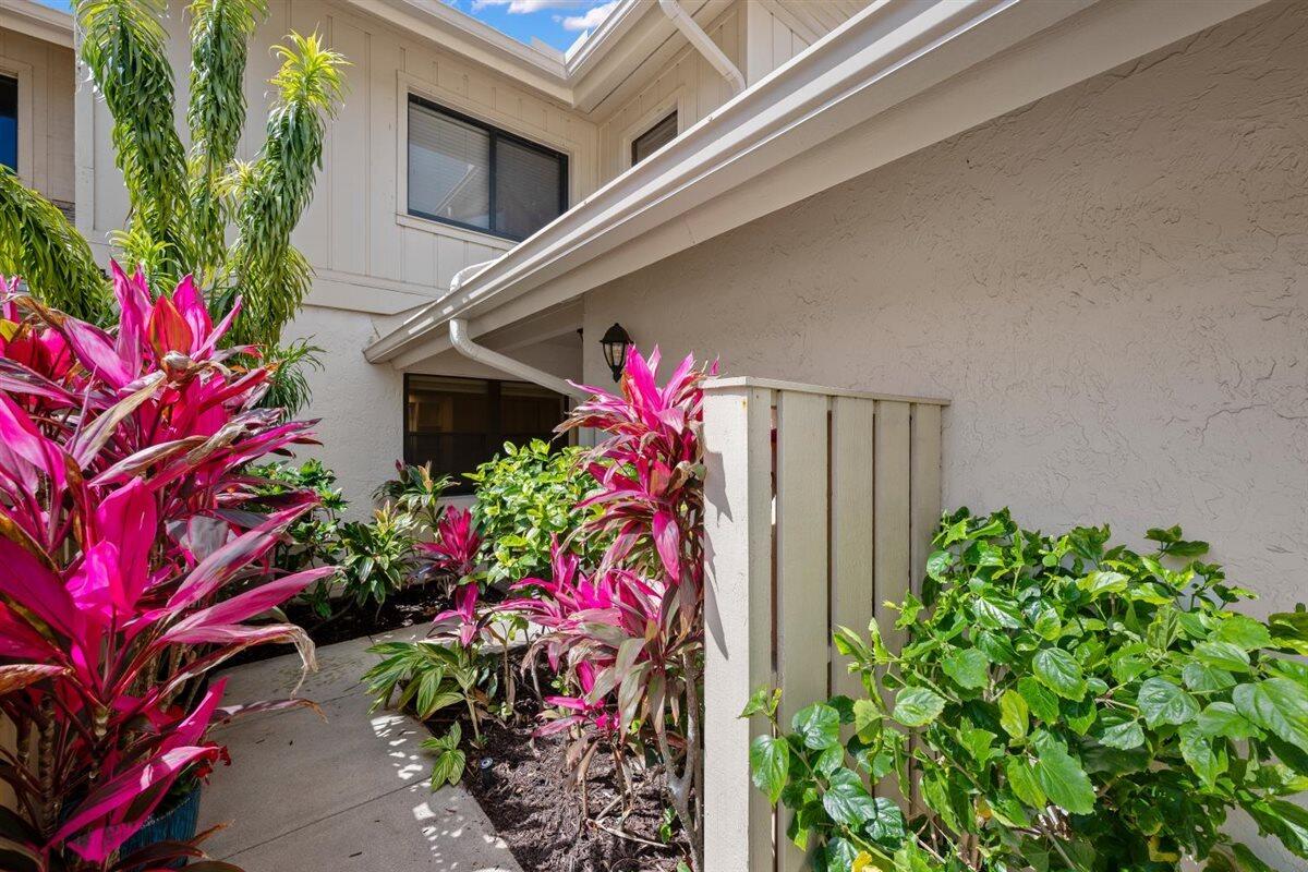 17138 Waterbend #117, Jupiter FL 33477