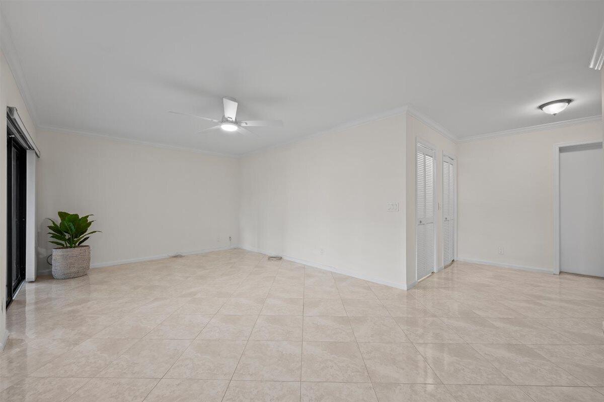17138 Waterbend #117, Jupiter FL 33477