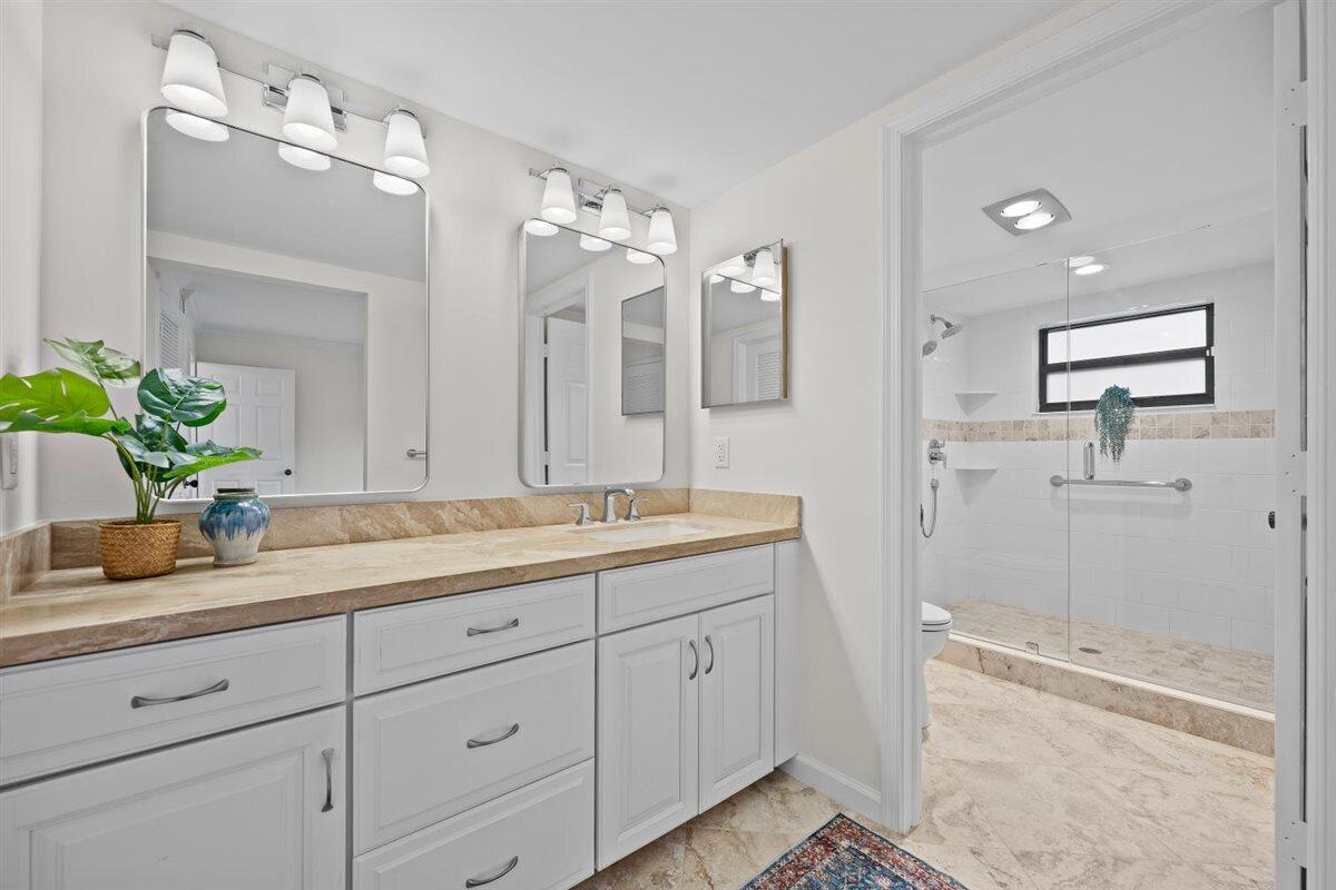17138 Waterbend #117, Jupiter FL 33477