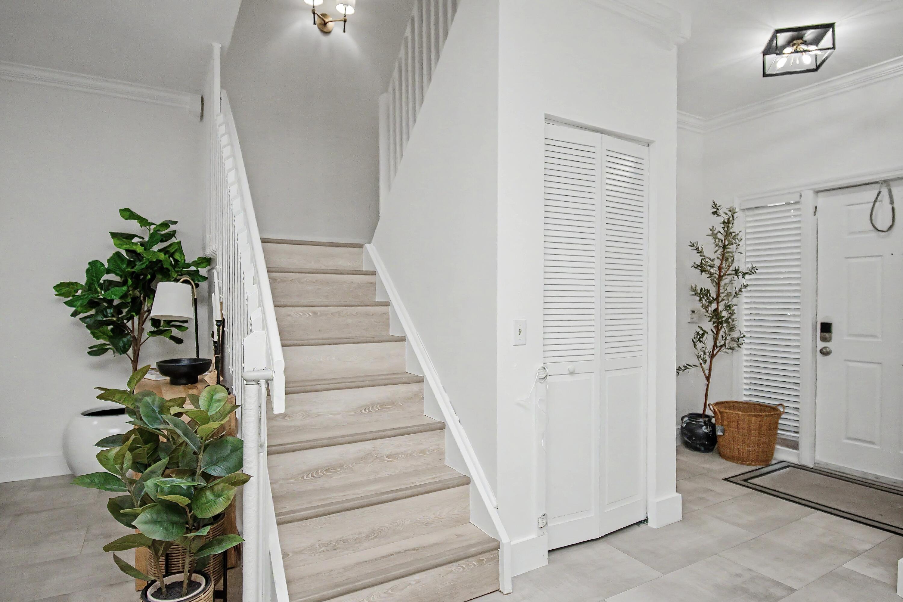 6744 Via Regina, Boca Raton FL 33433