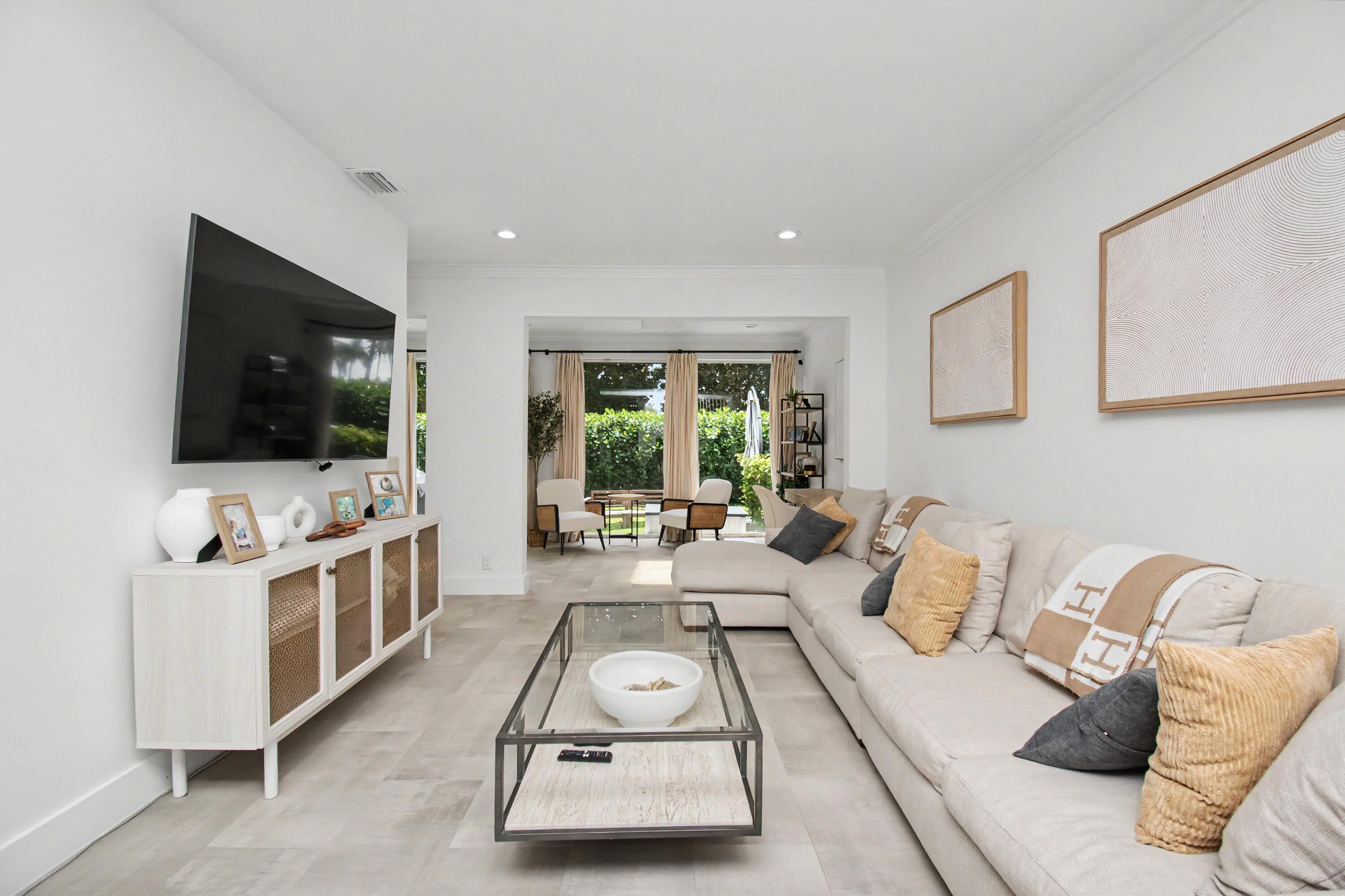 6744 Via Regina, Boca Raton FL 33433
