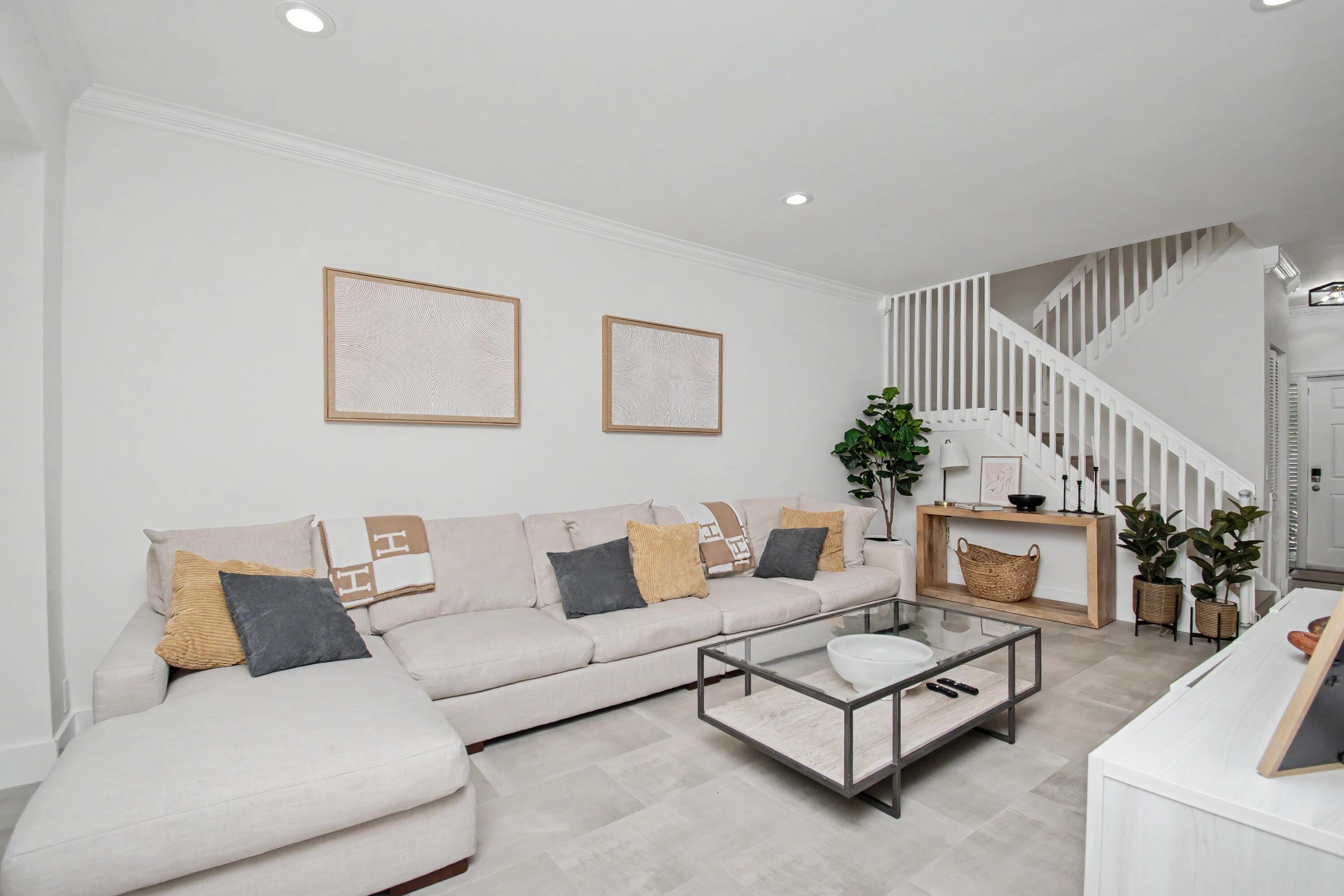 6744 Via Regina, Boca Raton FL 33433