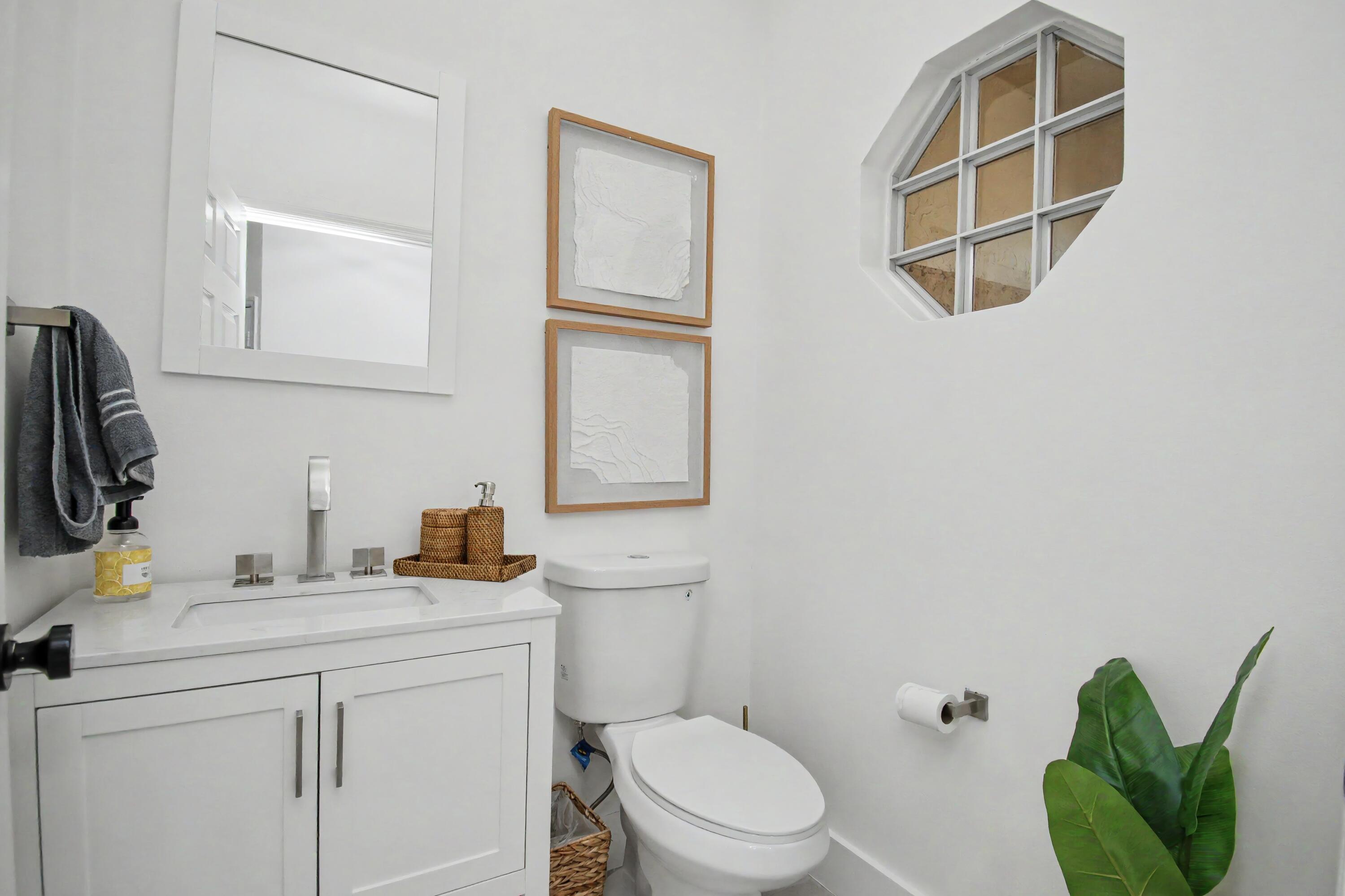 6744 Via Regina, Boca Raton FL 33433