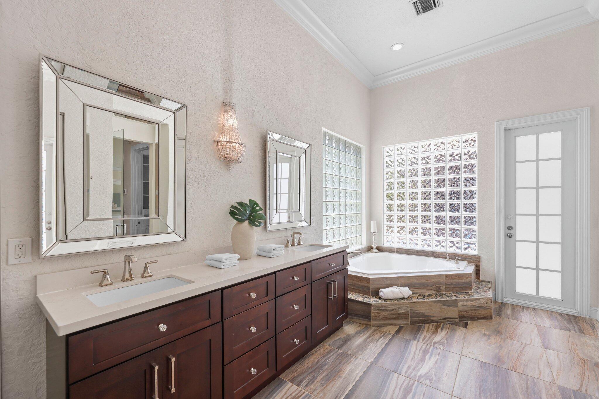 3155 NW 60th, Boca Raton FL 33496