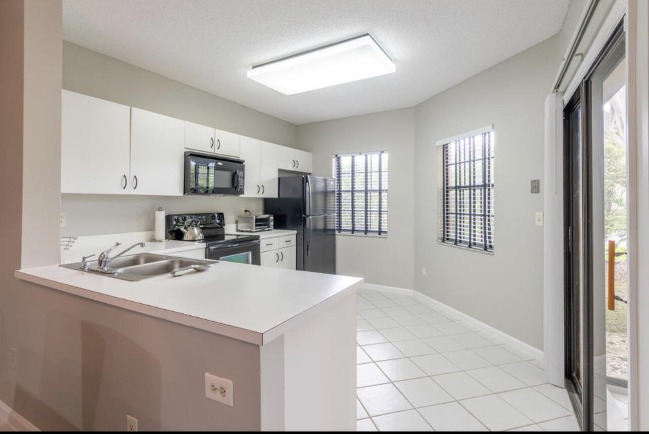 6666 Montego Bay #E, Boca Raton FL 33433