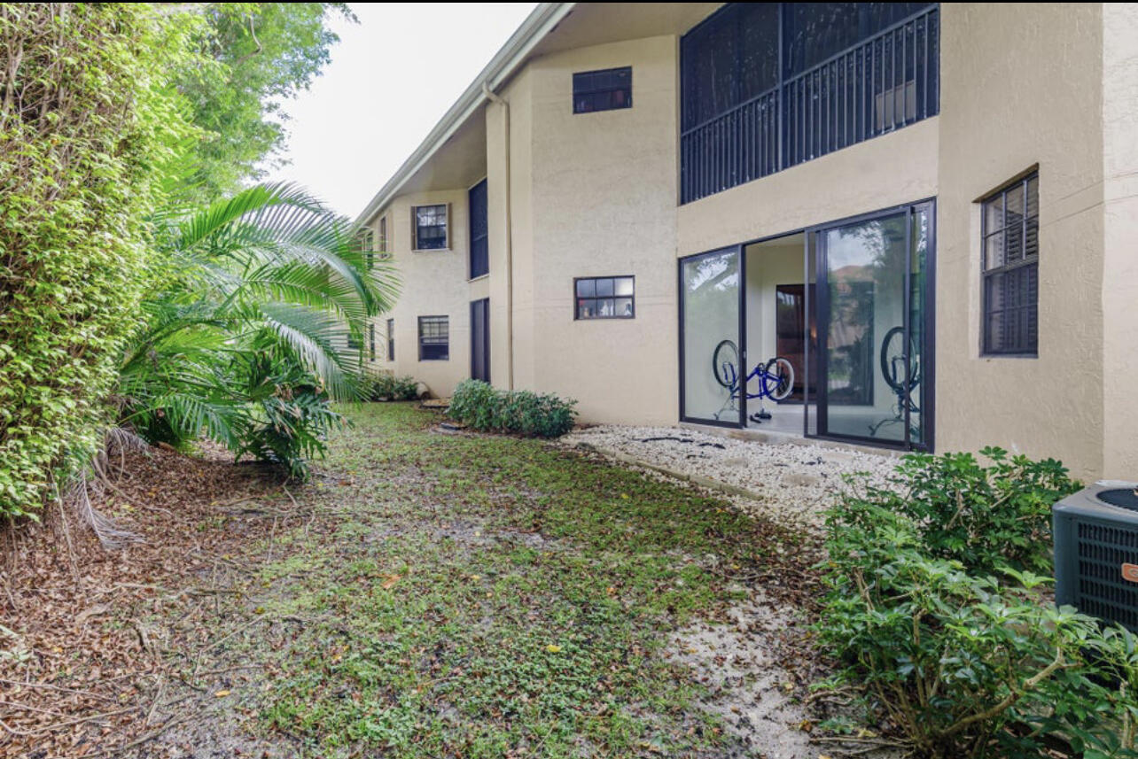6666 Montego Bay #E, Boca Raton FL 33433