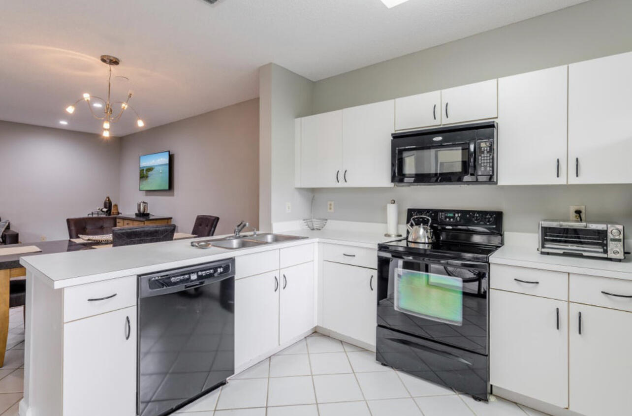 6666 Montego Bay #E, Boca Raton FL 33433