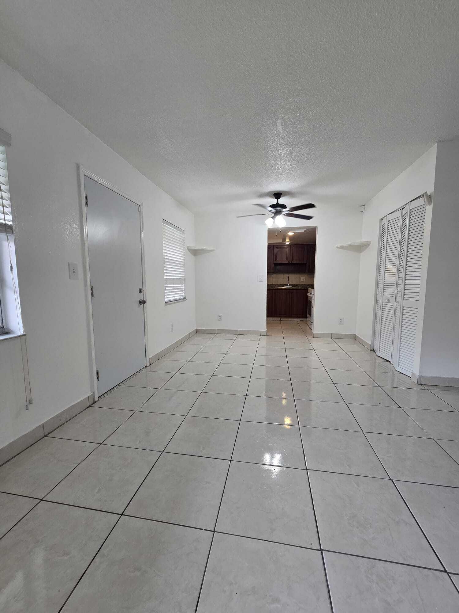 1201 SW 52nd #202-2, North Lauderdale FL 33068