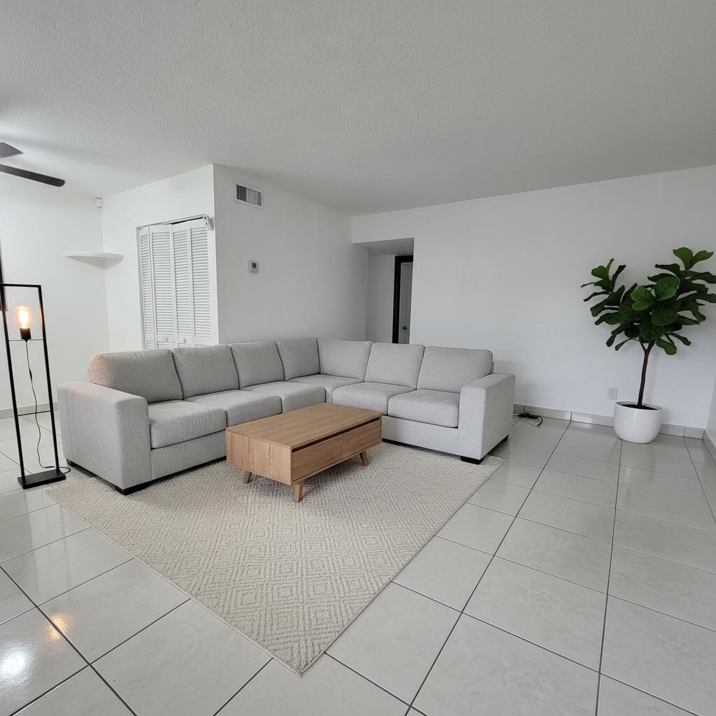 1201 SW 52nd #202-2, North Lauderdale FL 33068