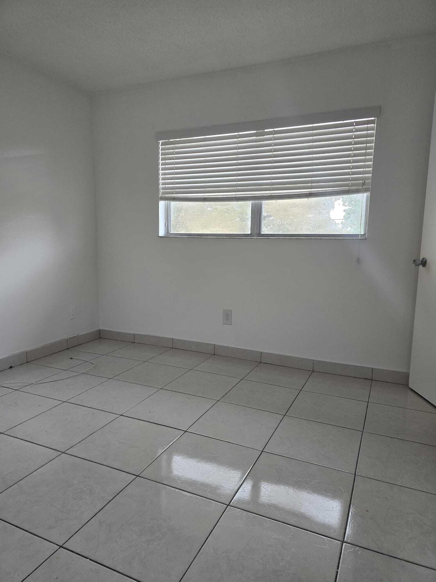 1201 SW 52nd #202-2, North Lauderdale FL 33068