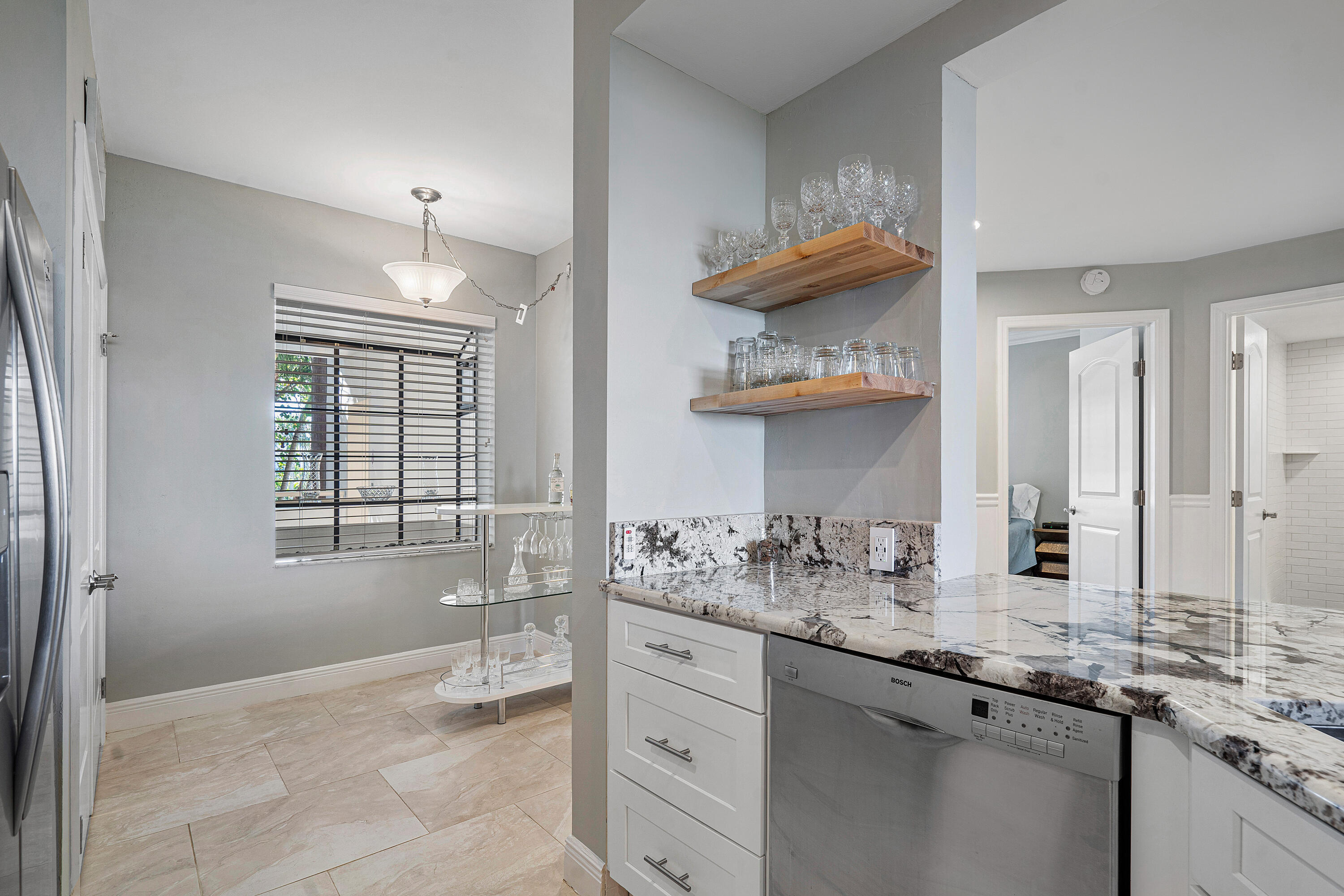 200 Waterway #204, Tequesta FL 33469