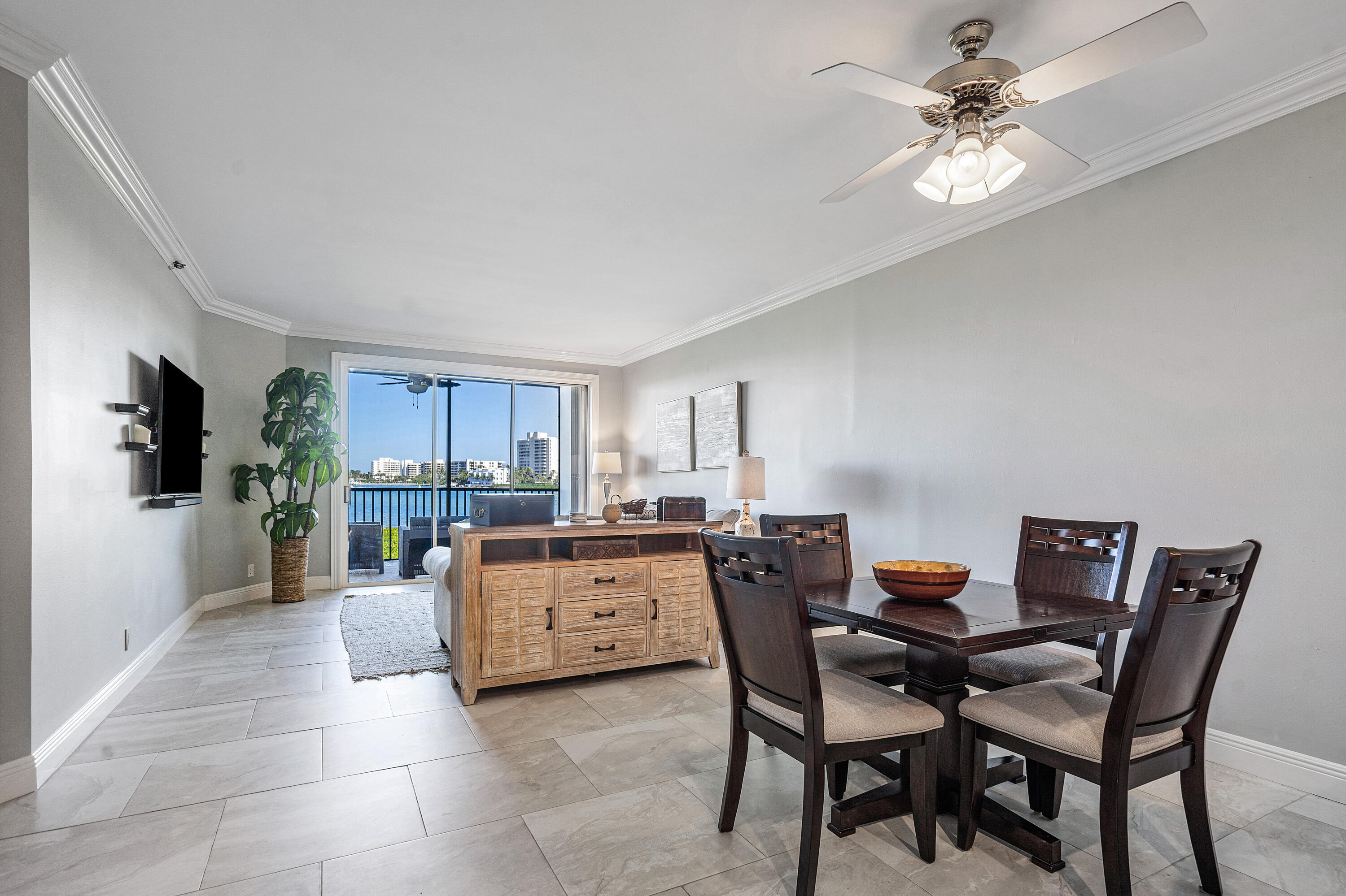 200 Waterway #204, Tequesta FL 33469