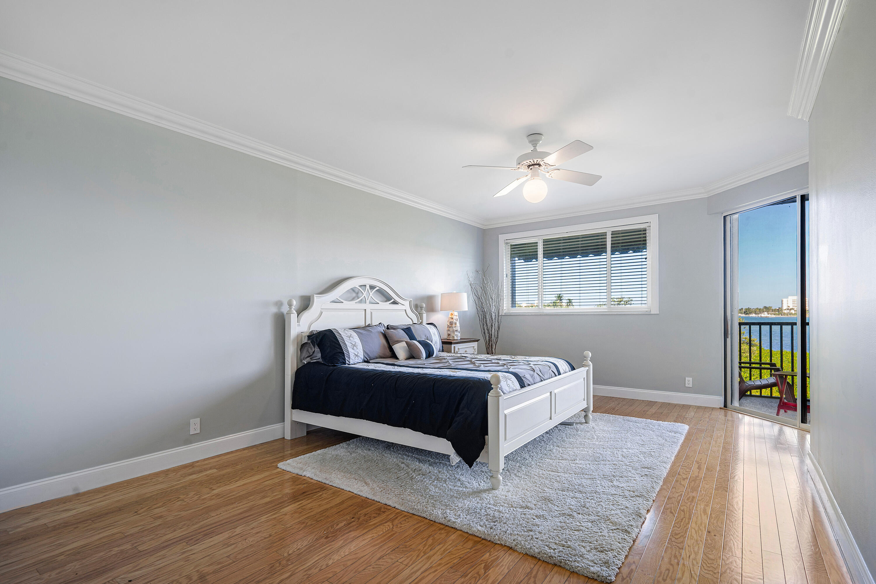 200 Waterway #204, Tequesta FL 33469