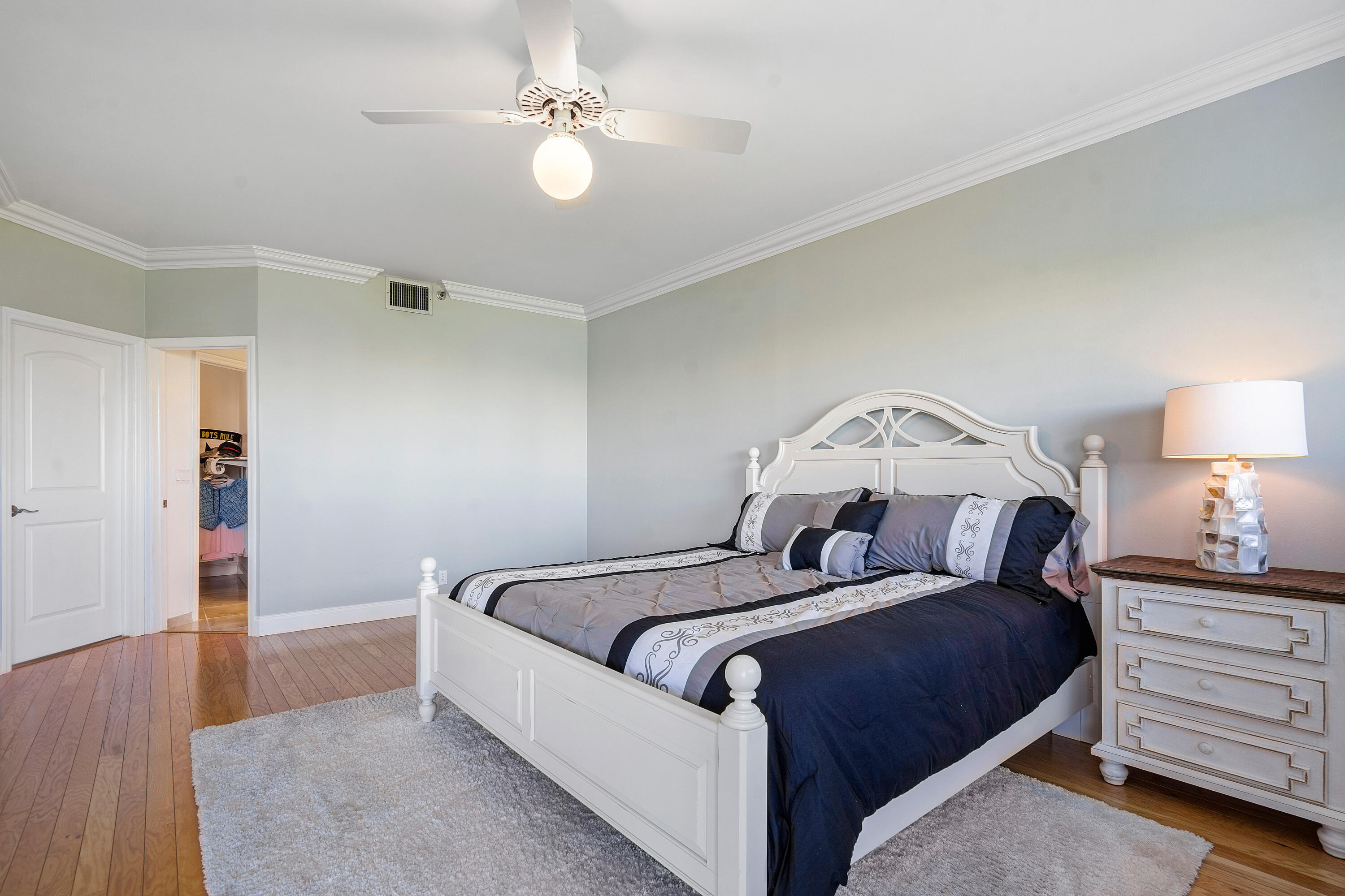 200 Waterway #204, Tequesta FL 33469