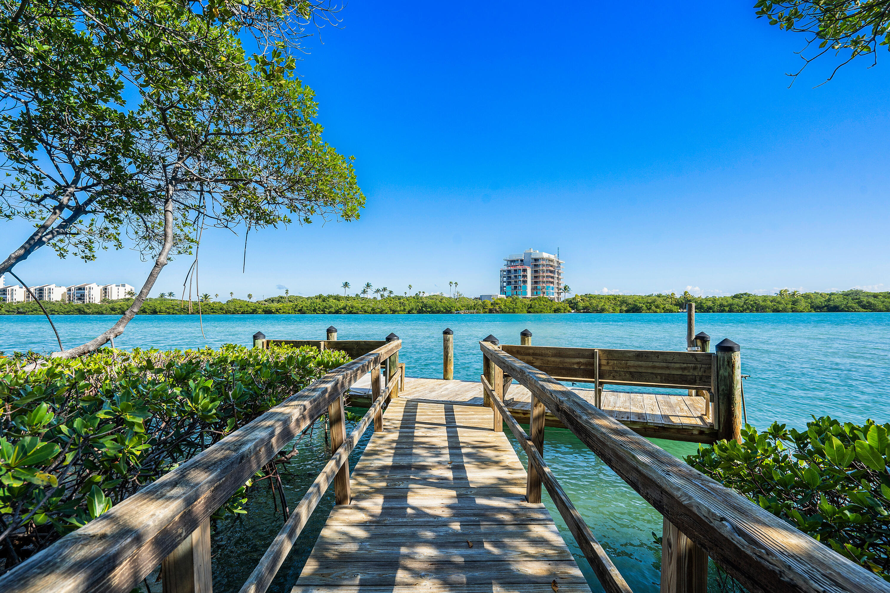 200 Waterway #204, Tequesta FL 33469