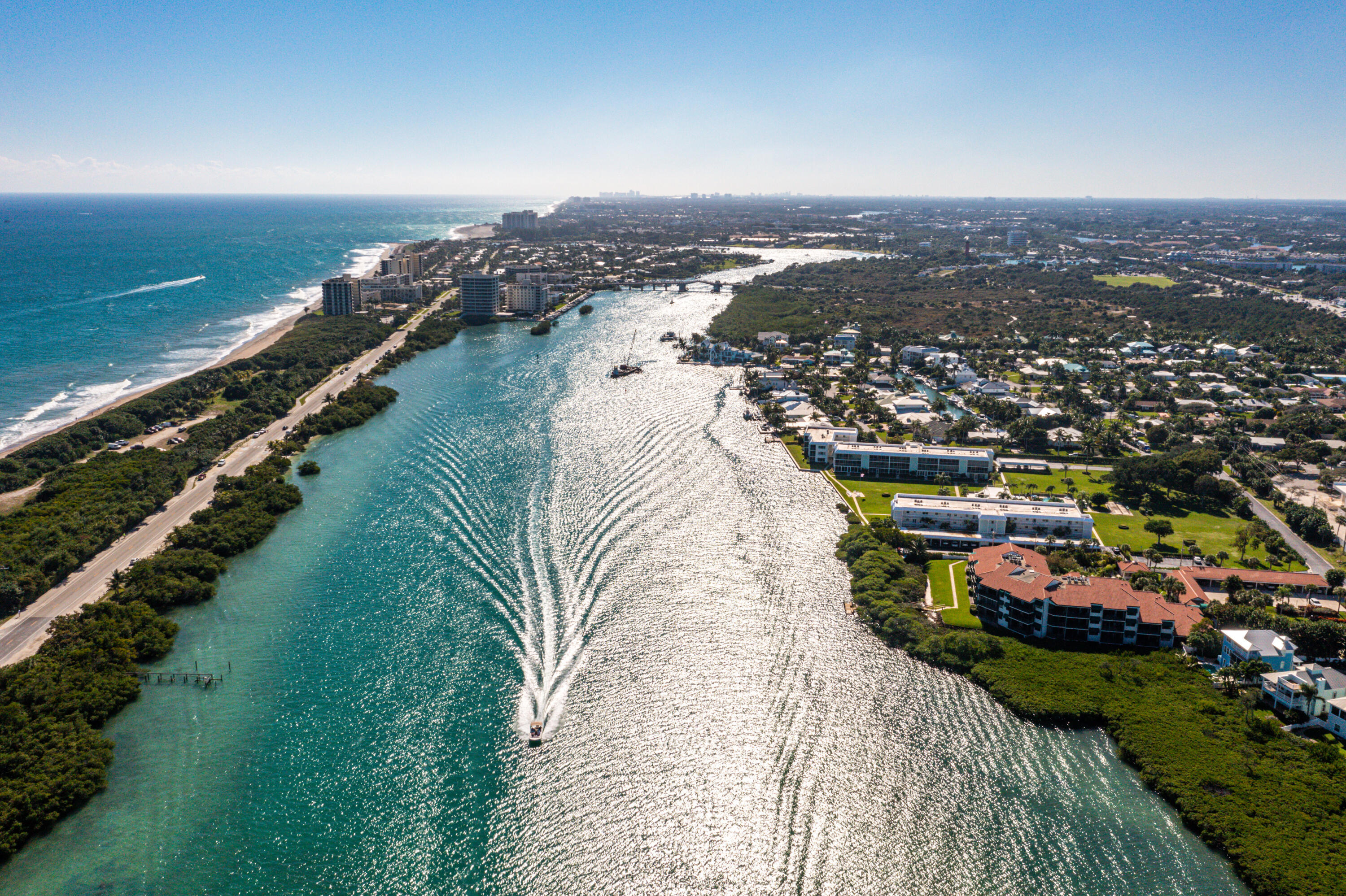 200 Waterway #204, Tequesta FL 33469