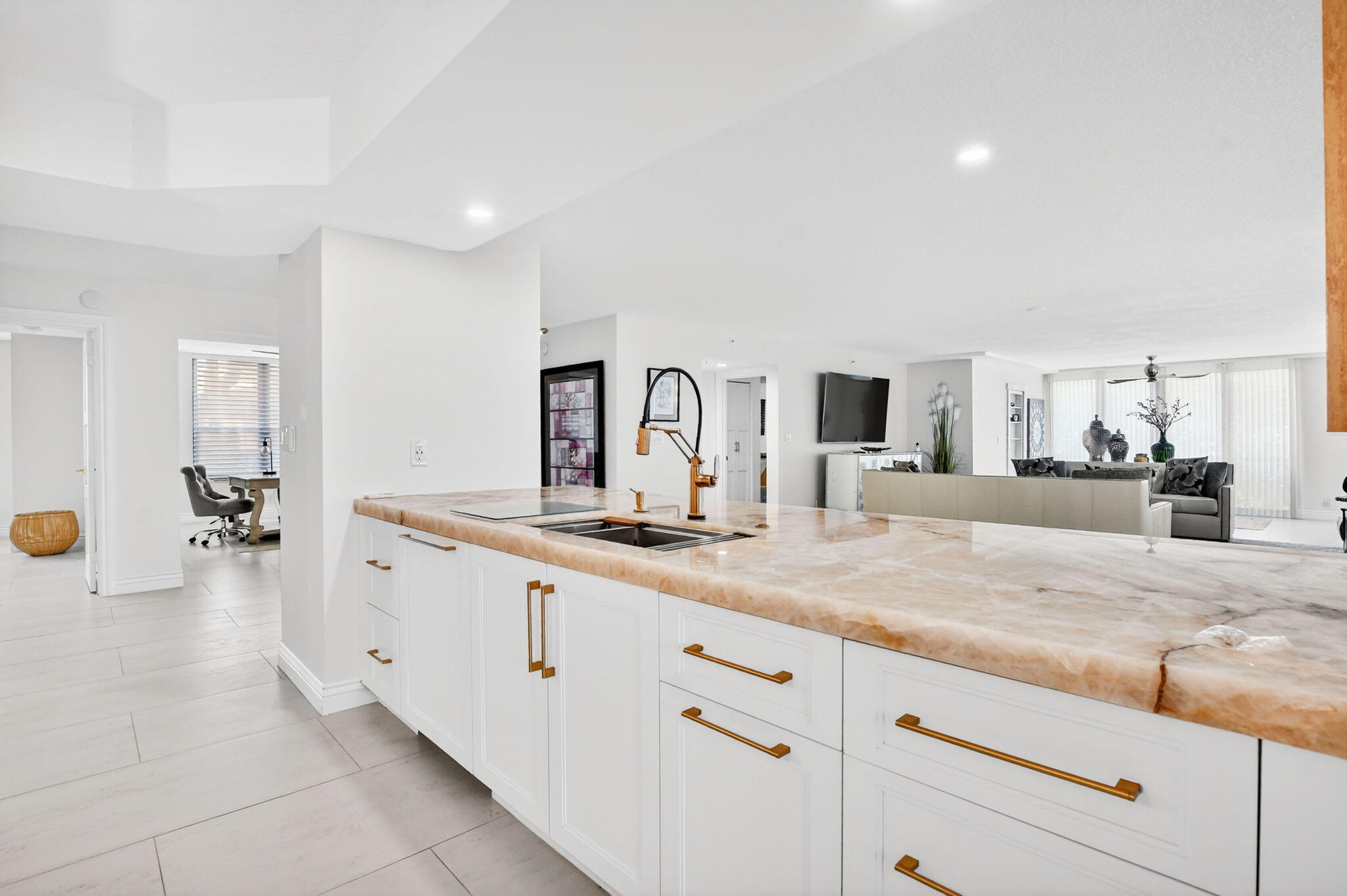 7233 Promenade #101, Boca Raton FL 33433
