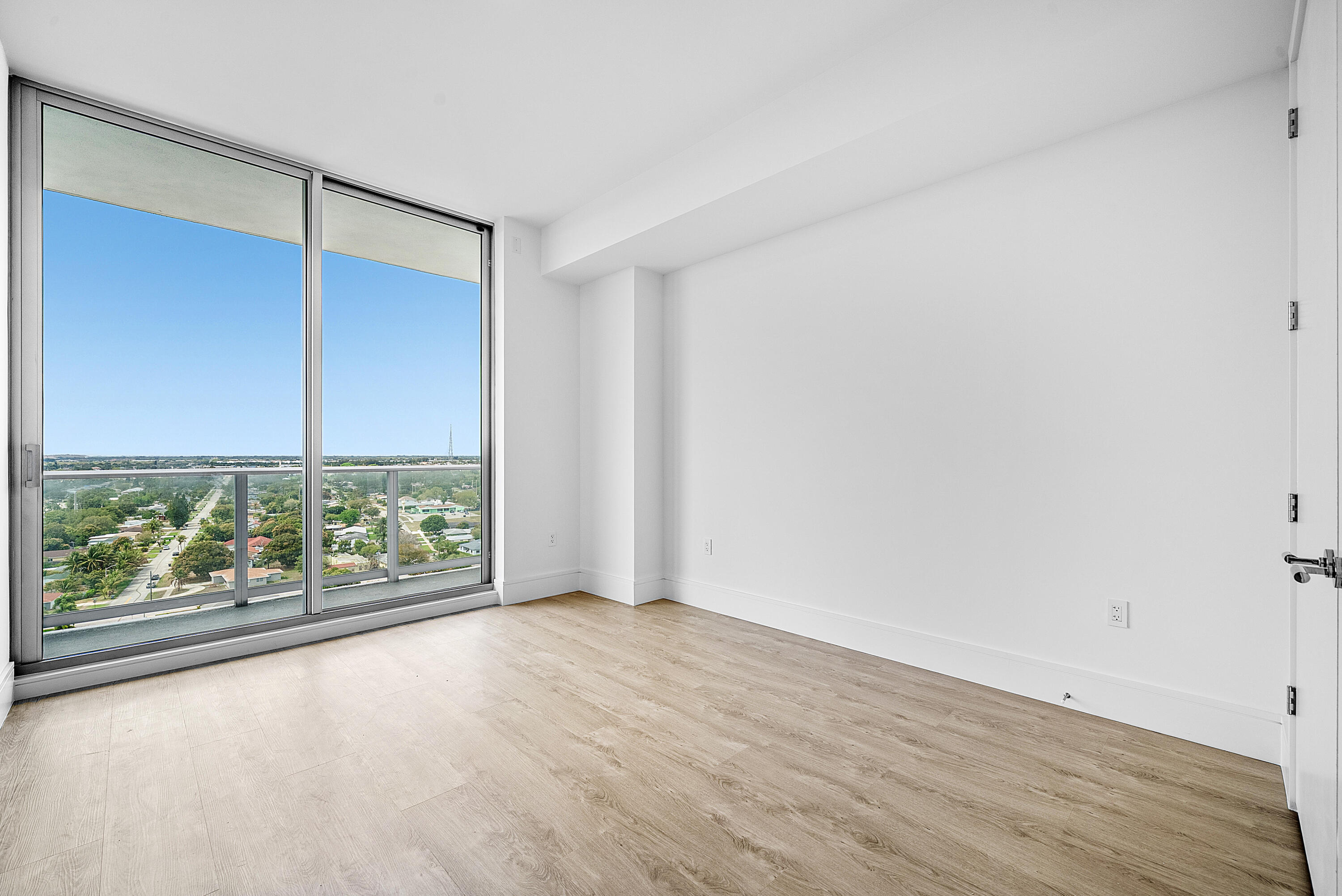 220 Lake Shore #1508, Lake Park FL 33403