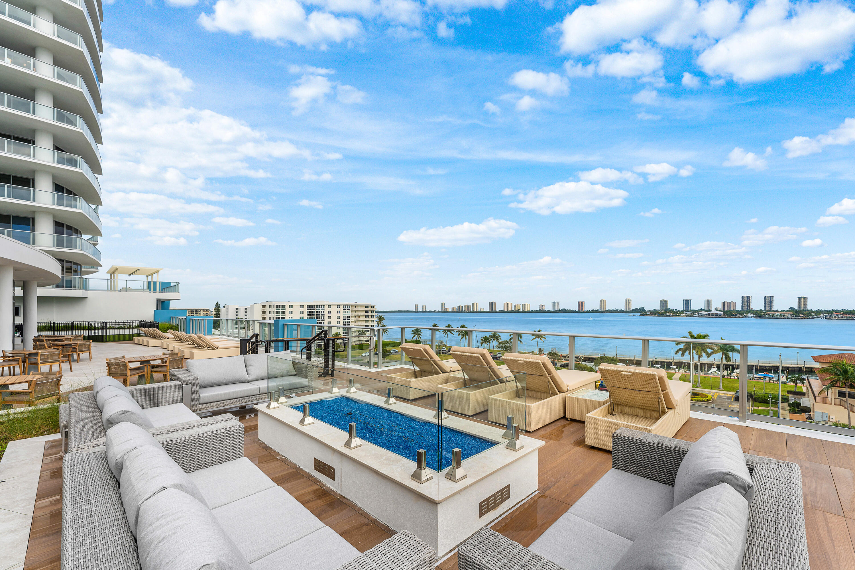 220 Lake Shore #1508, Lake Park FL 33403