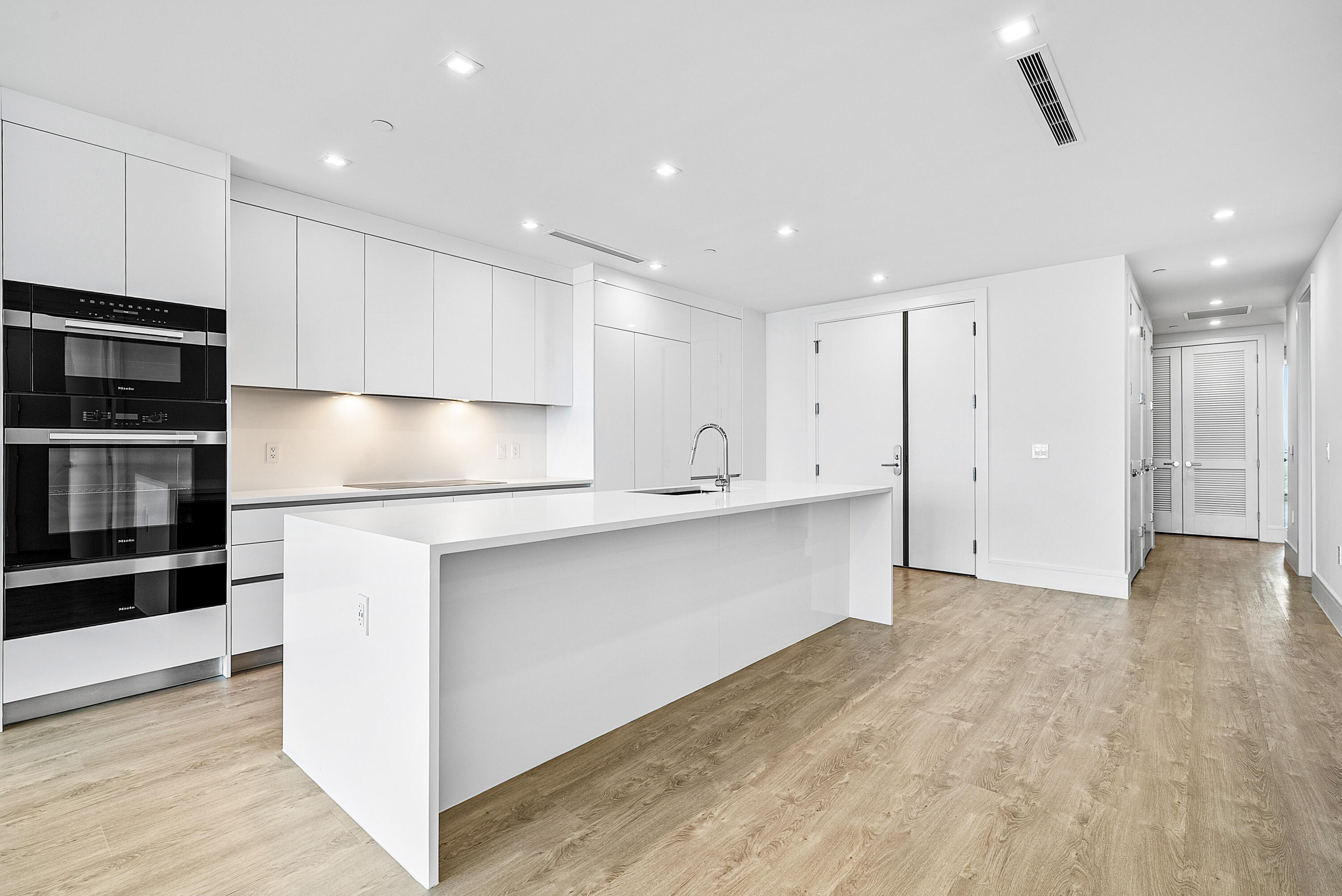 220 Lake Shore #1508, Lake Park FL 33403