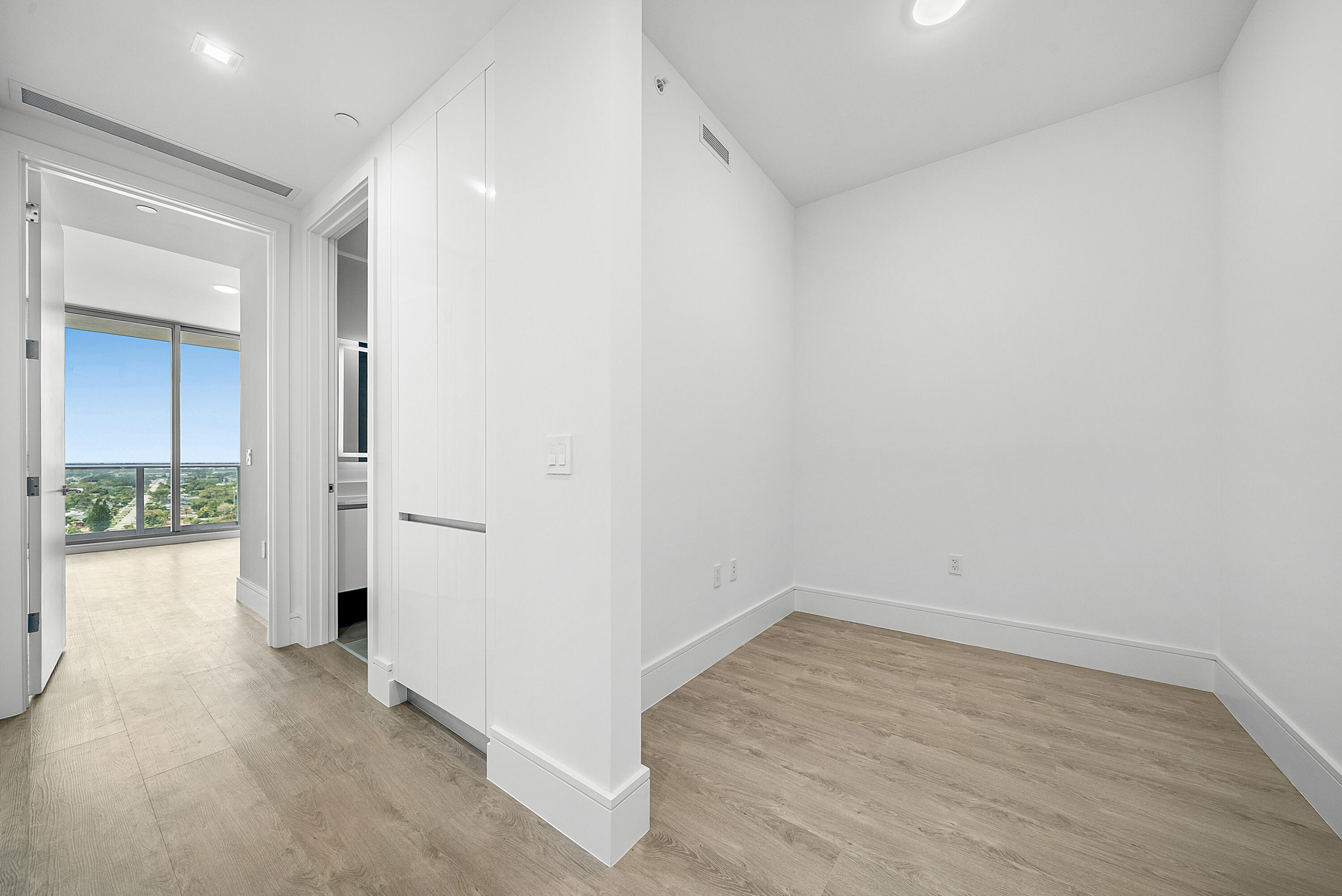 220 Lake Shore #1508, Lake Park FL 33403