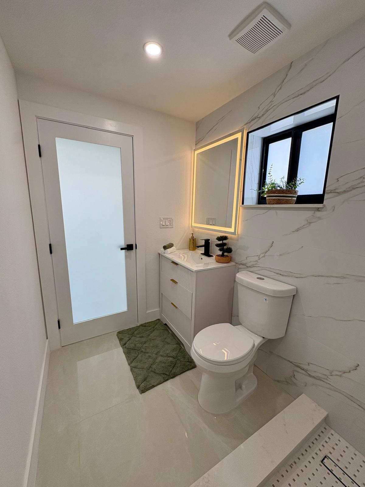 1890 Rutland, Opa Locka FL 33054