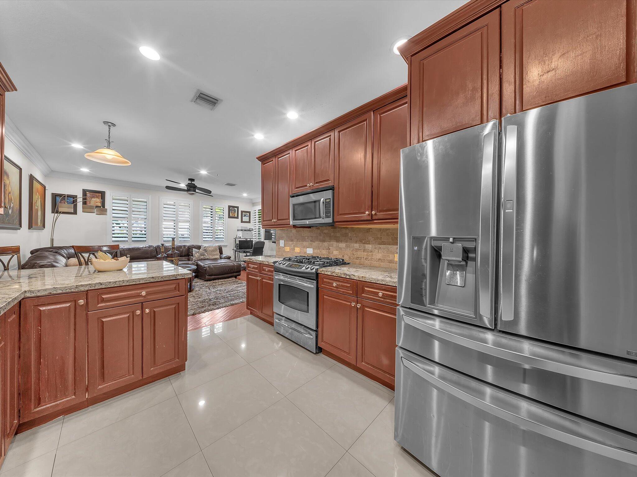 3055 NW 126th #108, Sunrise FL 33323