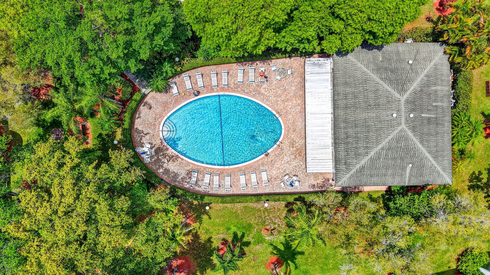 1410 Sheridan #19i, Hollywood FL 33020
