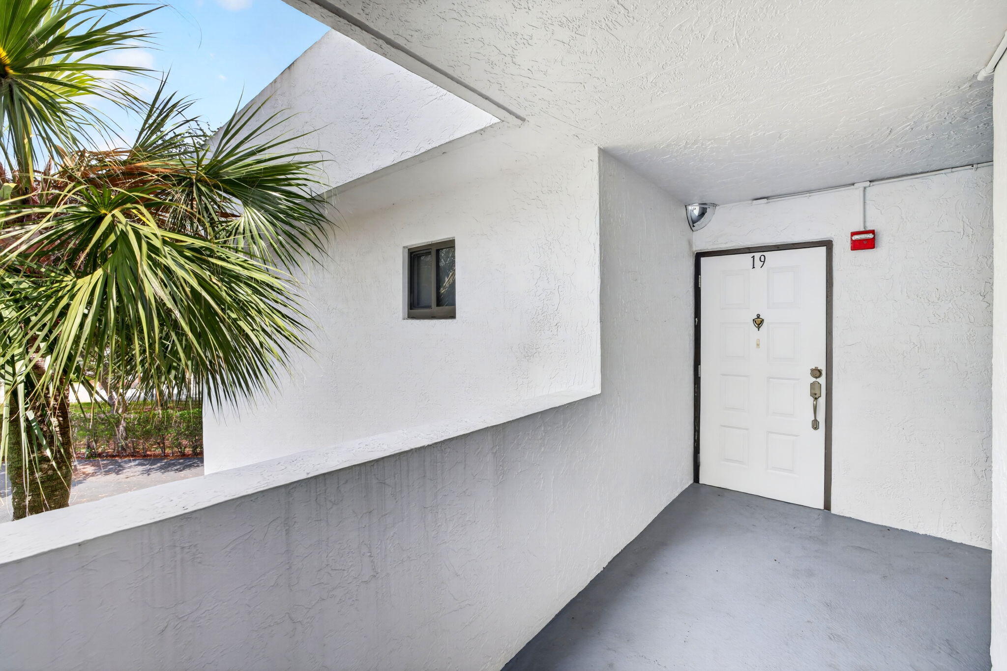 1410 Sheridan #19i, Hollywood FL 33020