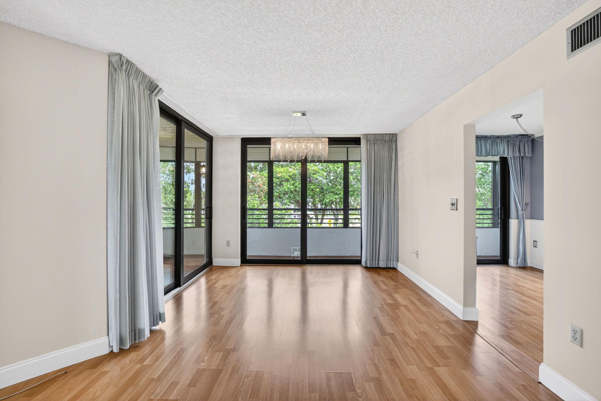 1410 Sheridan #19i, Hollywood FL 33020