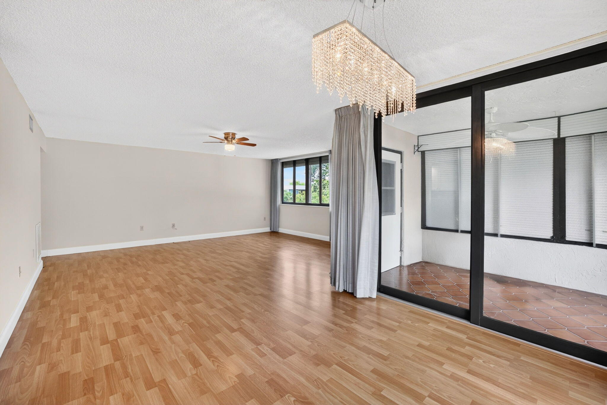 1410 Sheridan #19i, Hollywood FL 33020