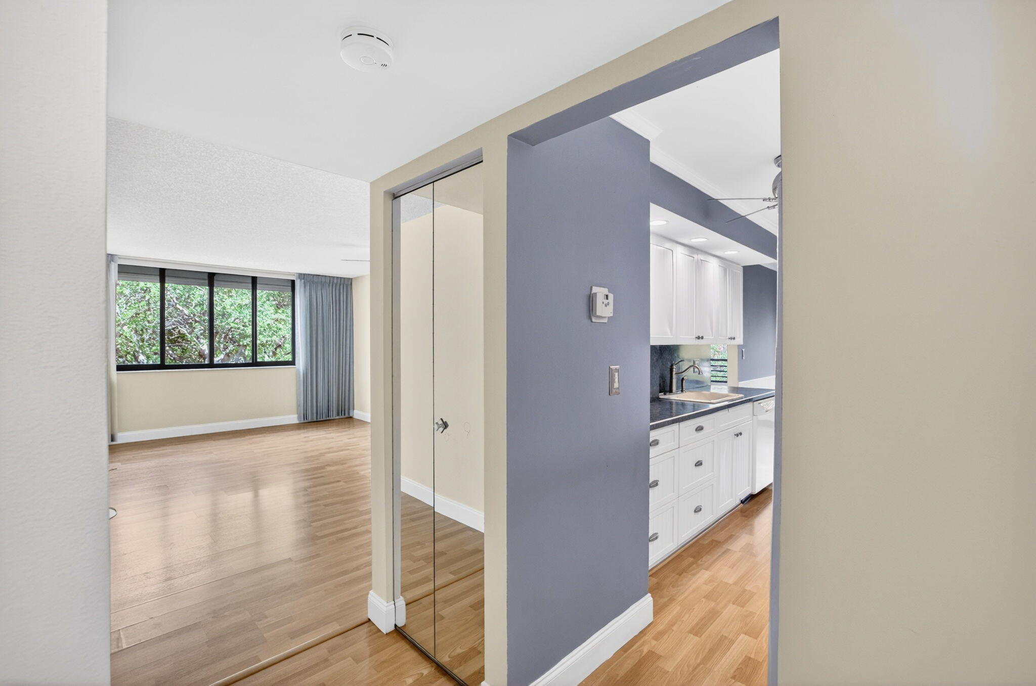 1410 Sheridan #19i, Hollywood FL 33020