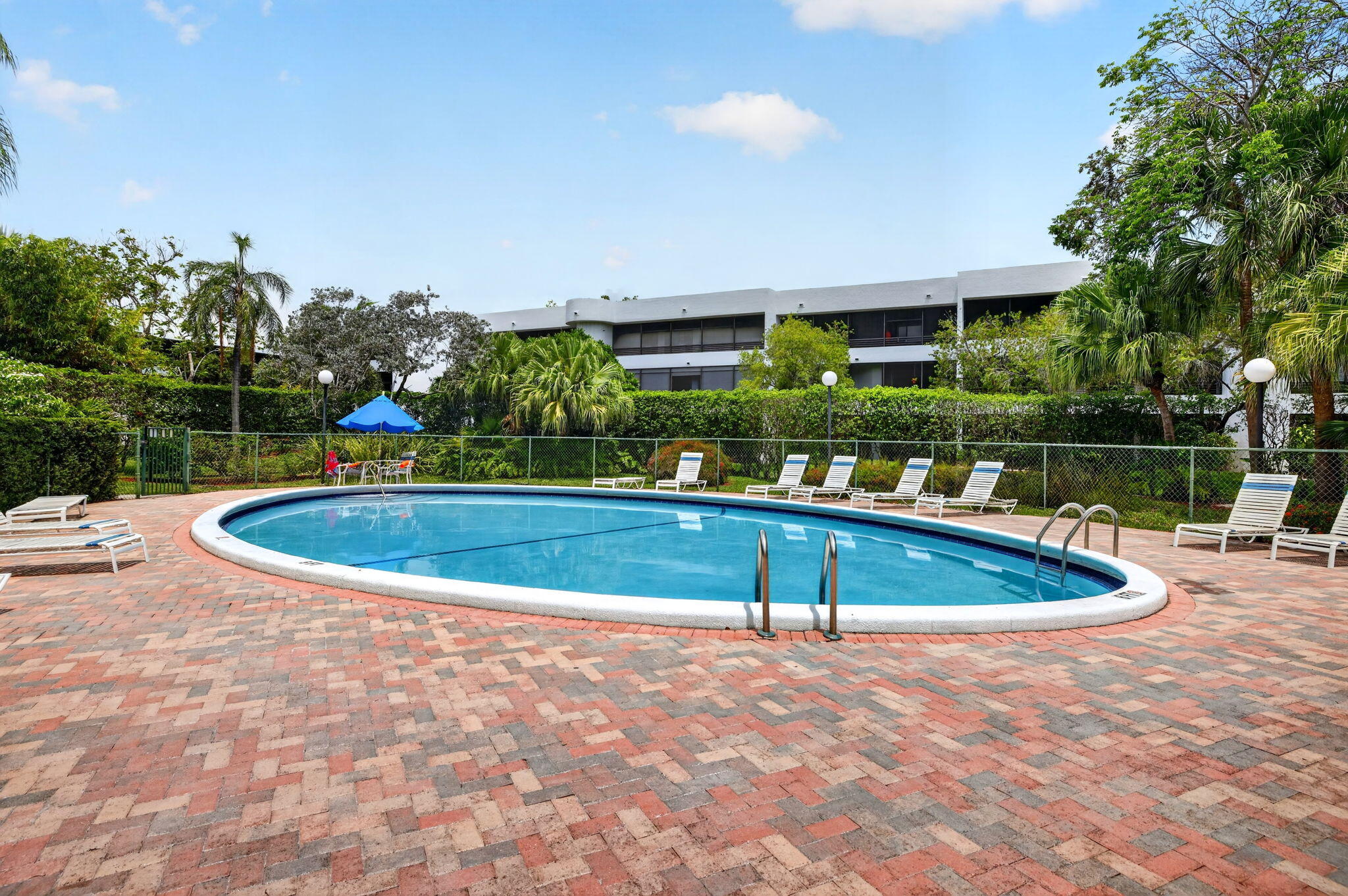 1410 Sheridan #19i, Hollywood FL 33020