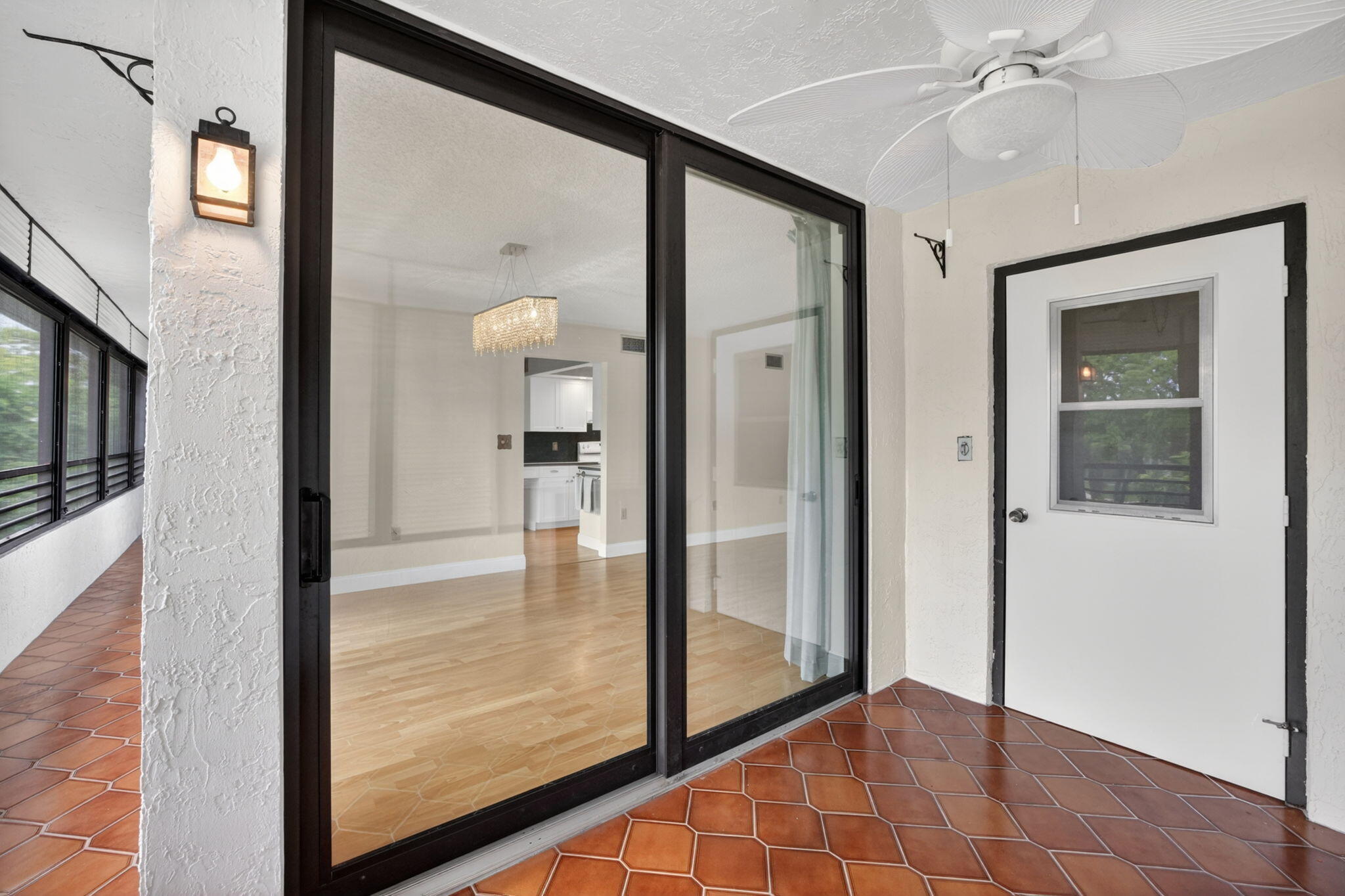1410 Sheridan #19i, Hollywood FL 33020
